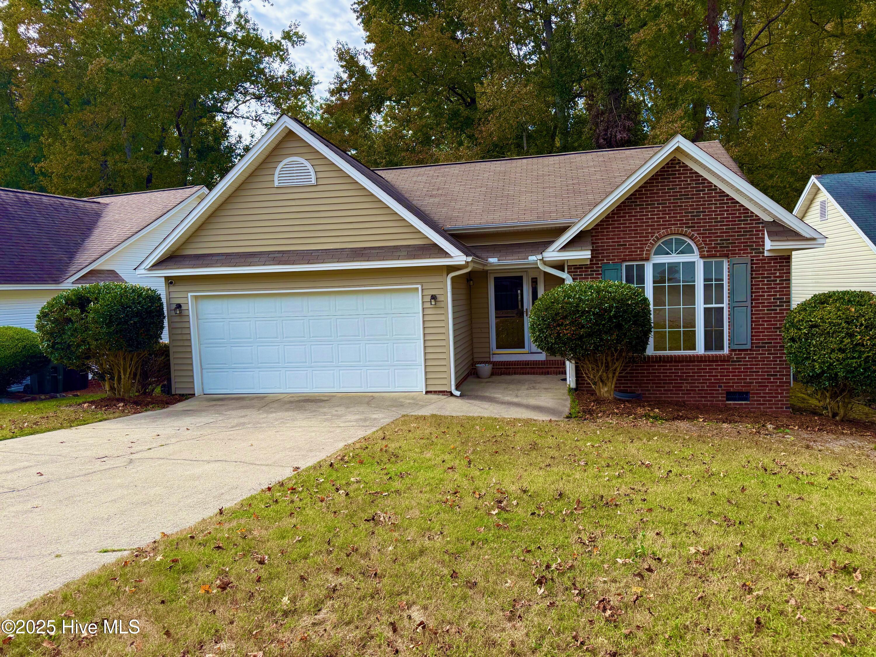 136 Kensington Way — photo