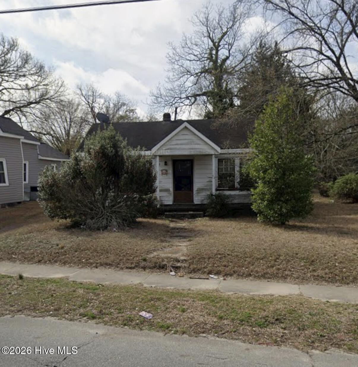 440 E Elm Street — photo