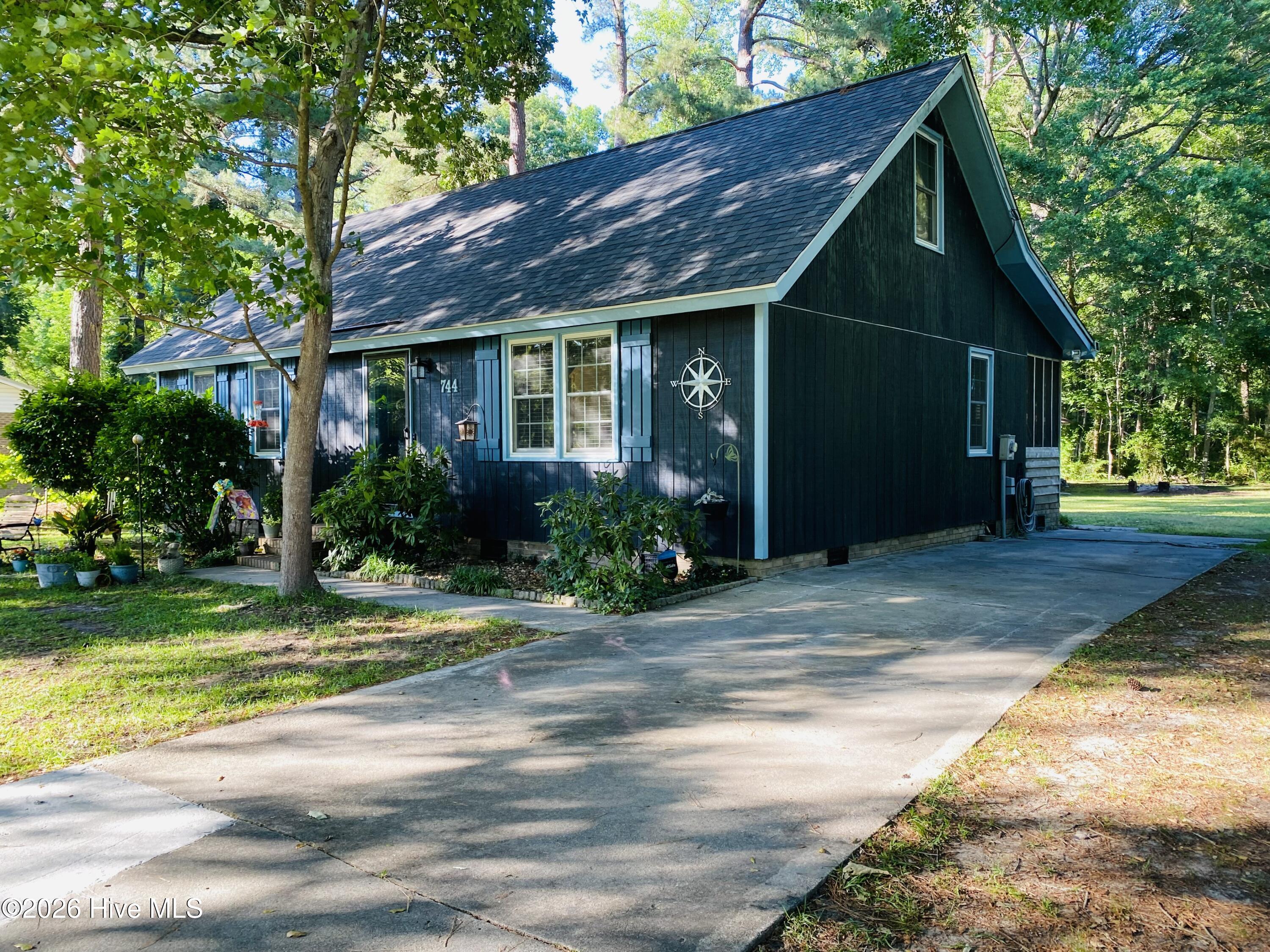 744 Mrs Tates Road — photo