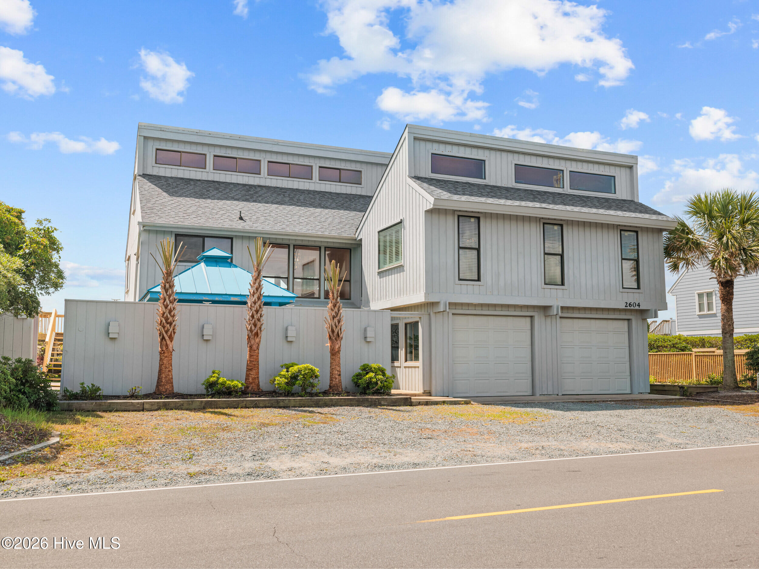 2604 S Shore Drive — photo