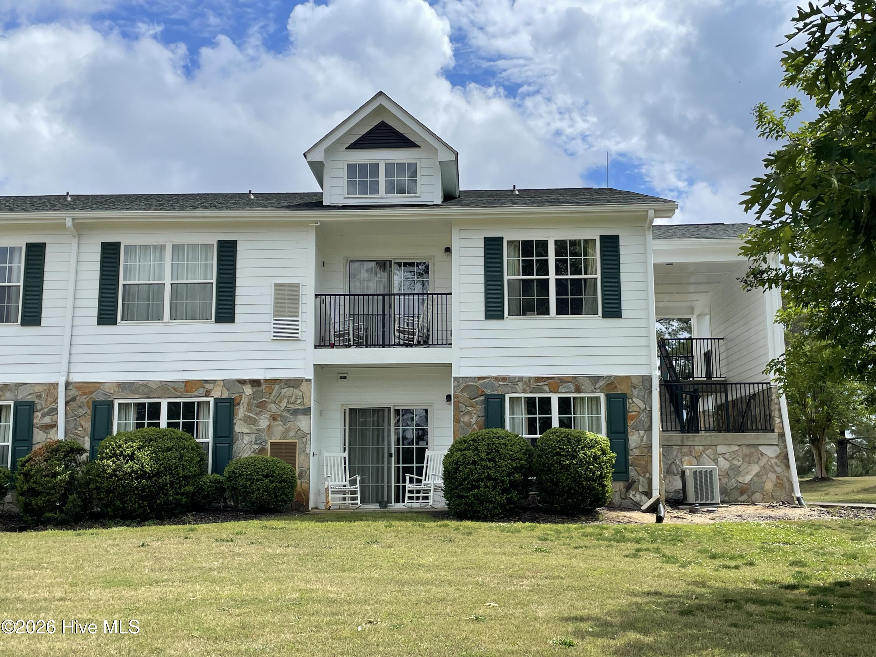 510 Little River Farm Boulevard B100 — photo