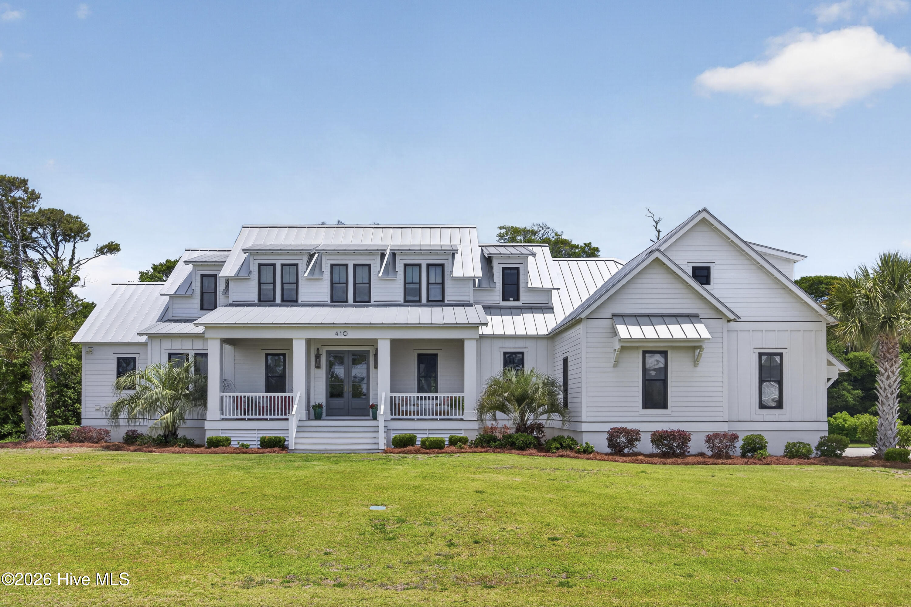 410 Sunrise Court — photo