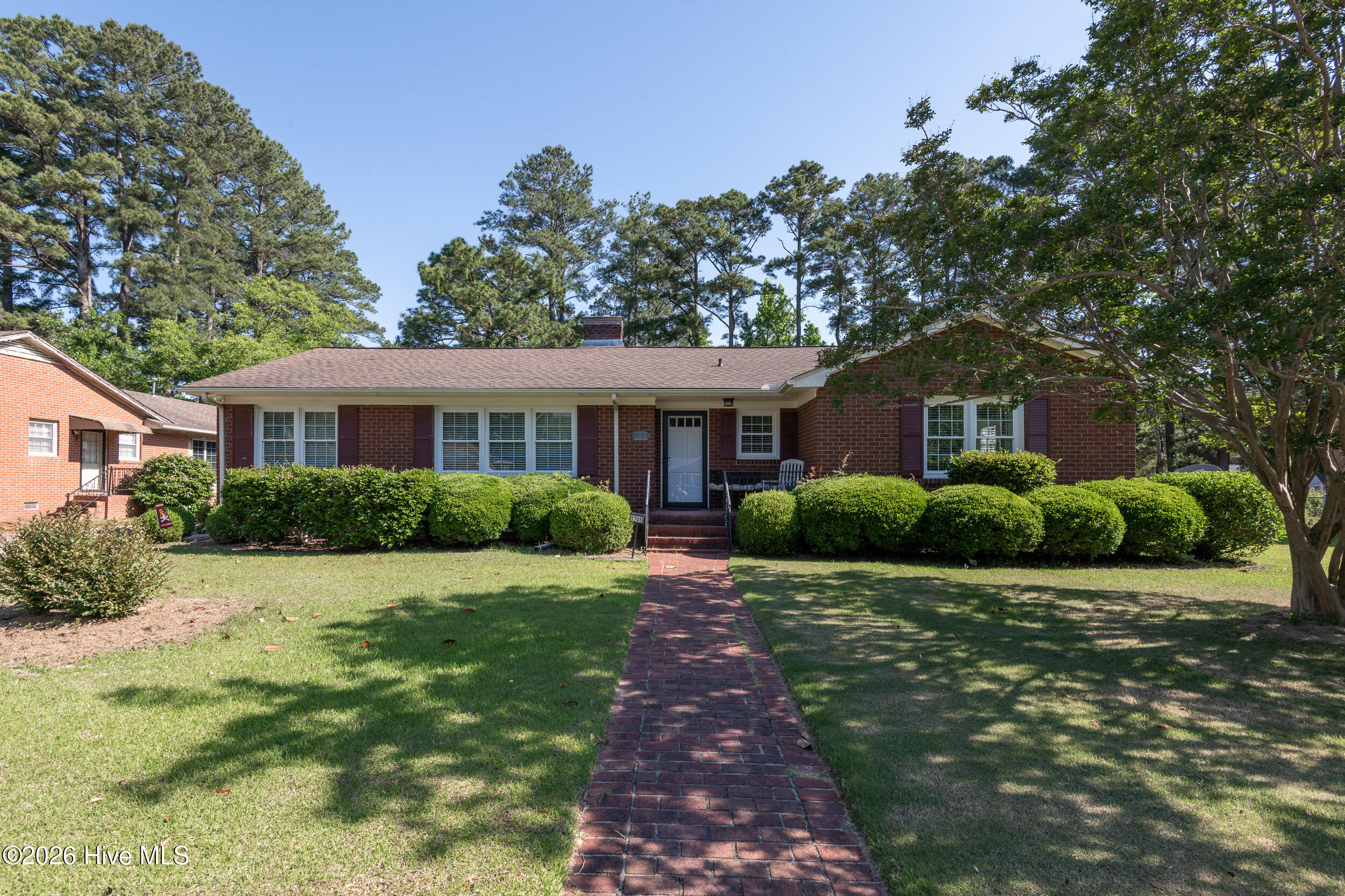 1705 Englewood Drive — photo