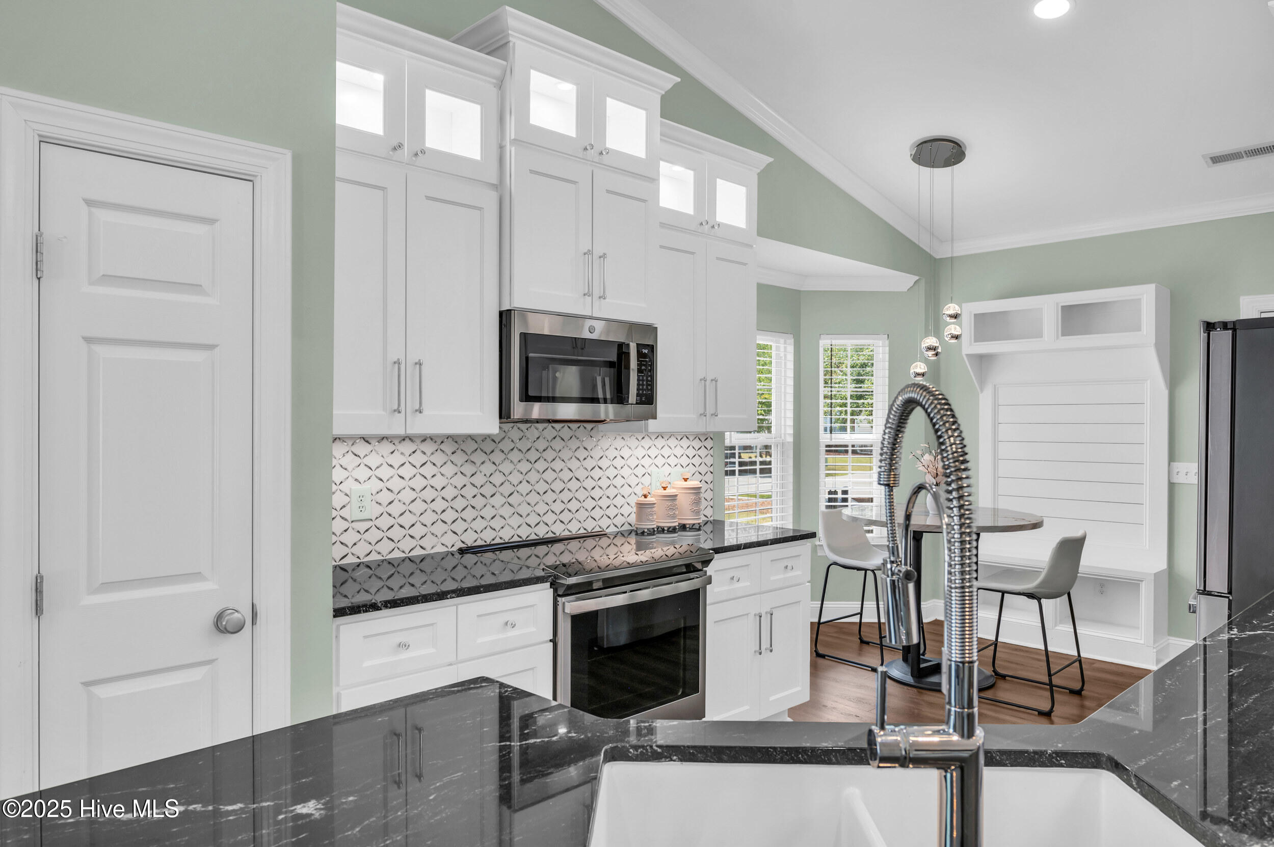 4113 Rounding Bend Lane — photo