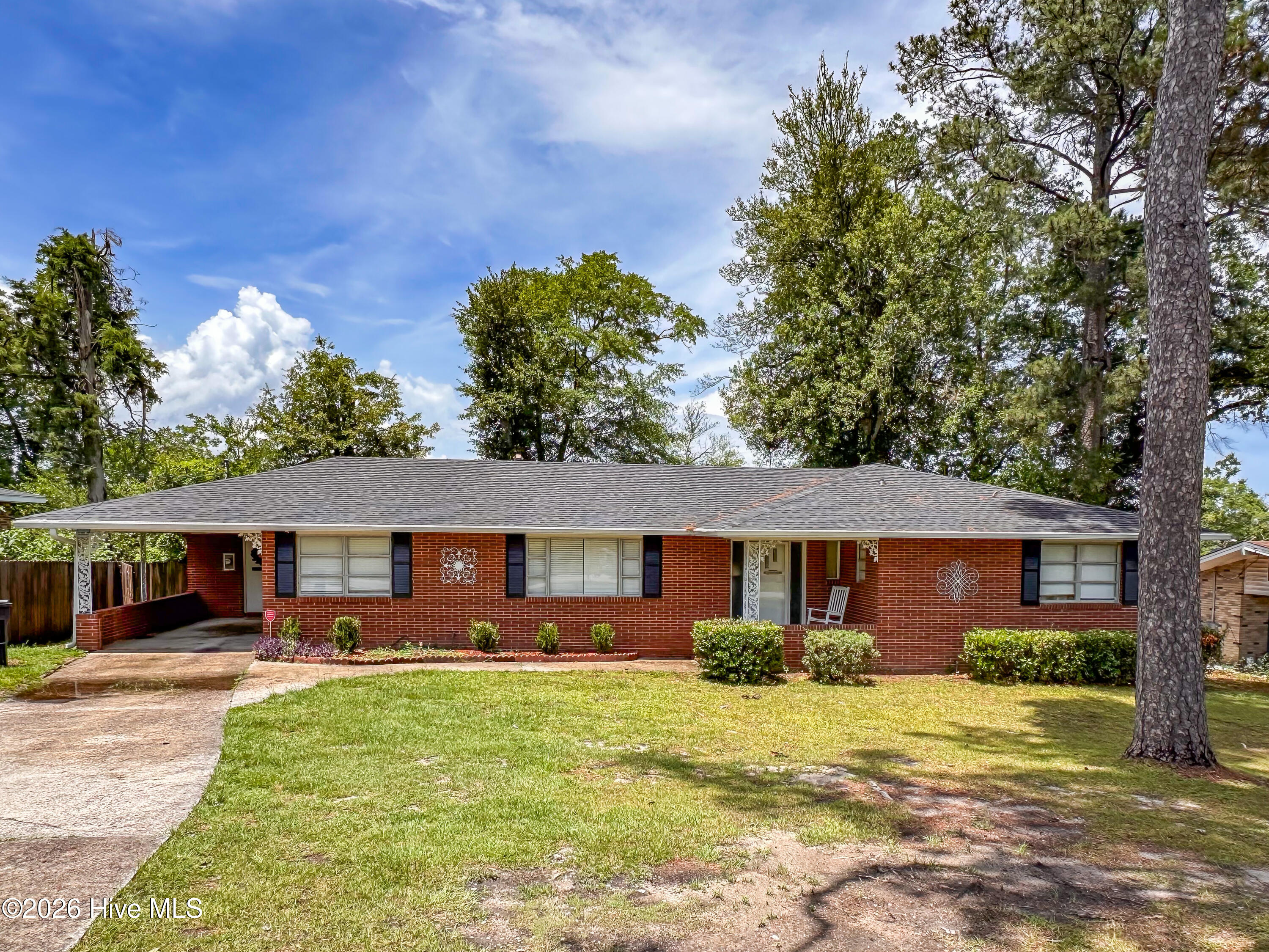2533 Richmond Hill Road — photo