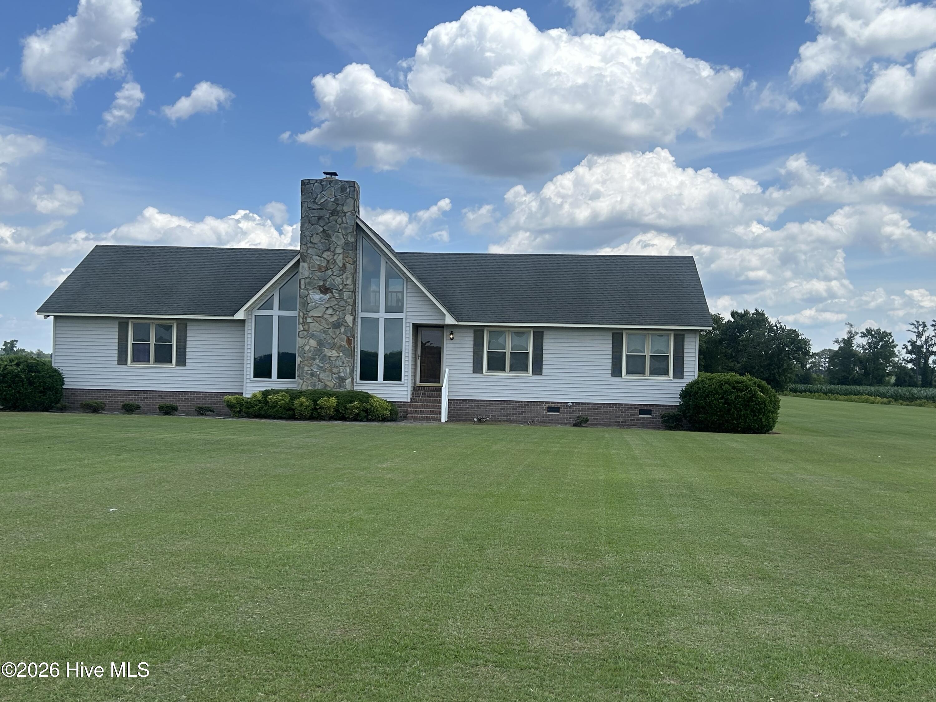 1437 Louie Pollock Road — photo
