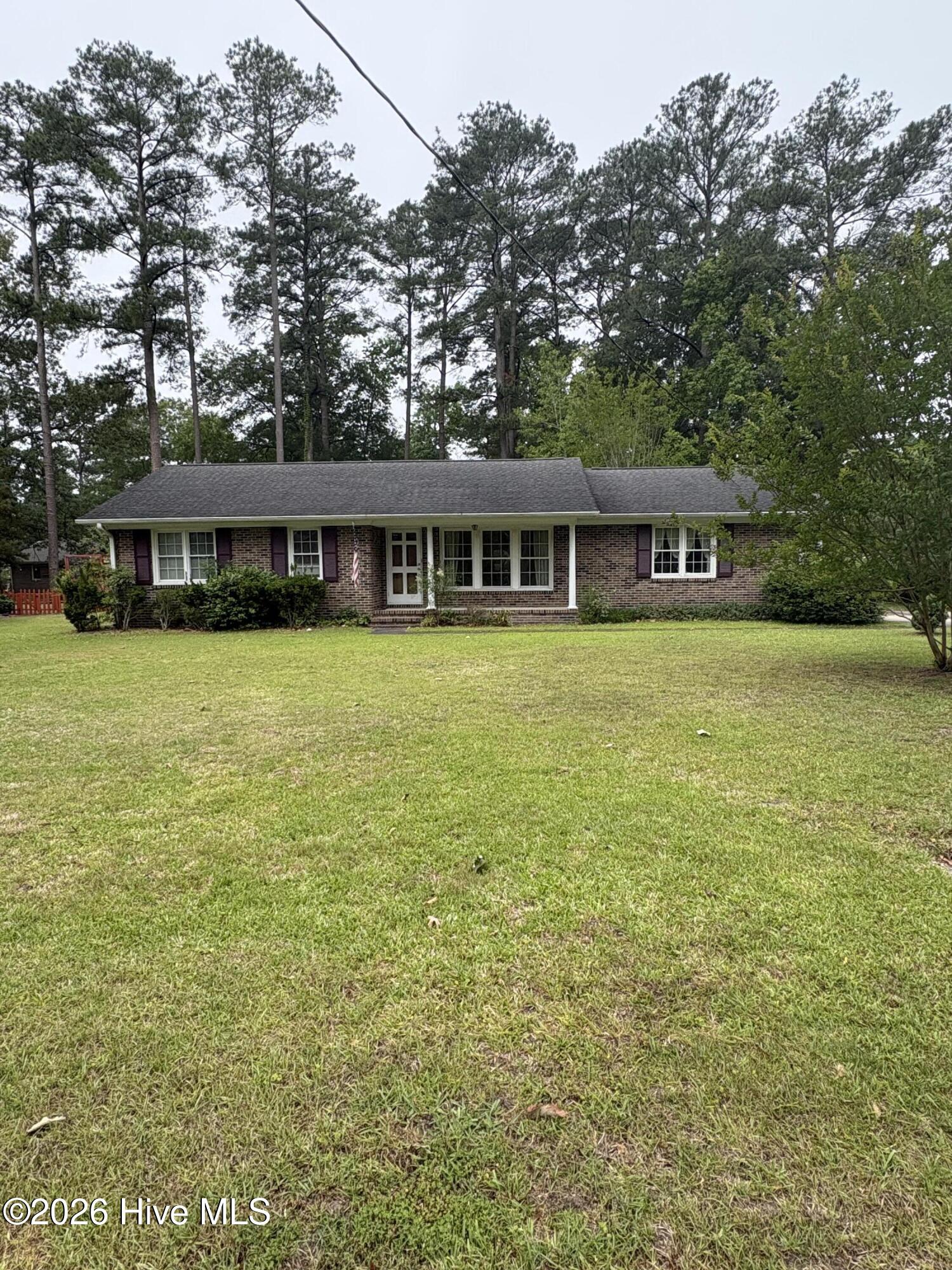 209 Oak Drive — photo