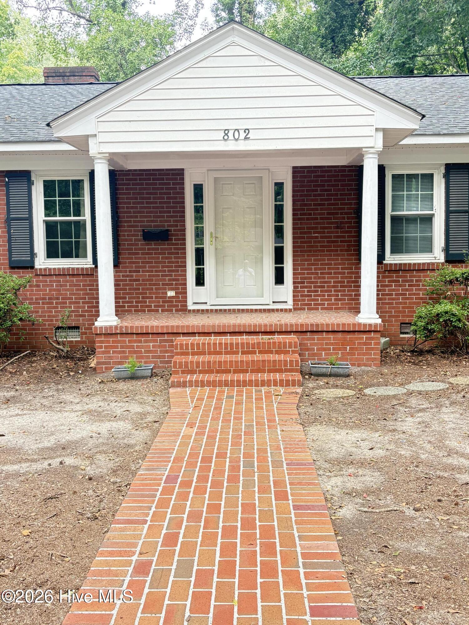802 Forest Hill Circle — photo