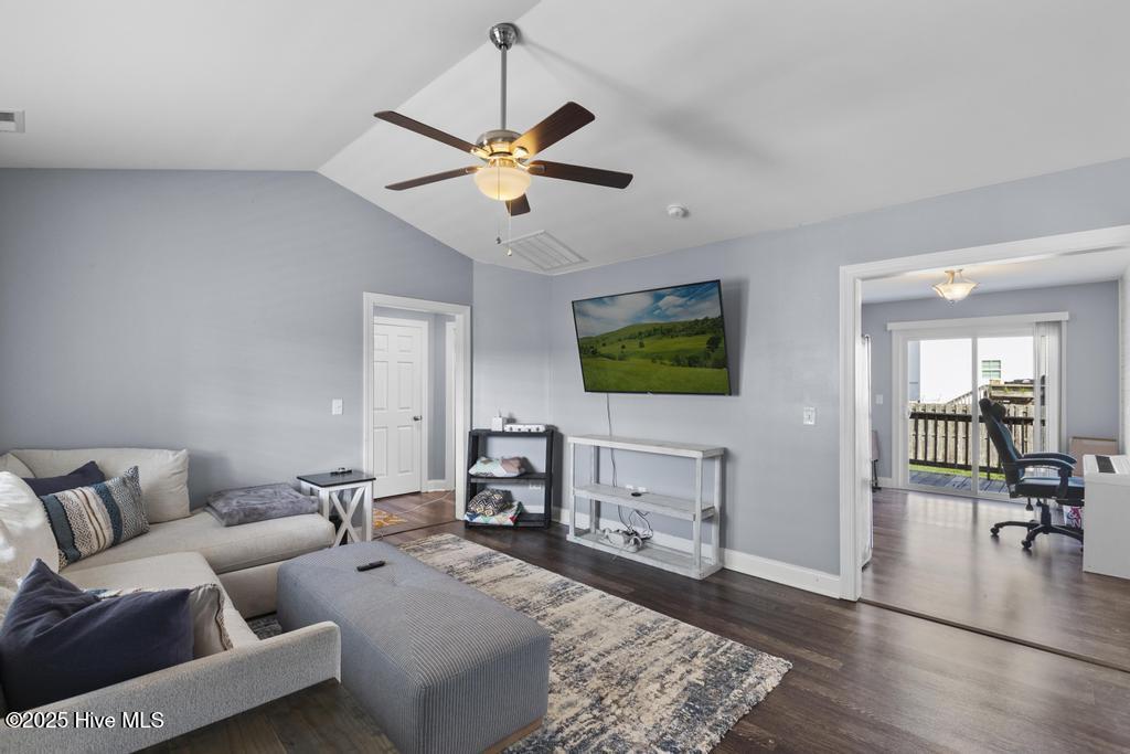 301 Pine Ridge Lane, Holly Ridge, NC 28445 — photo 3