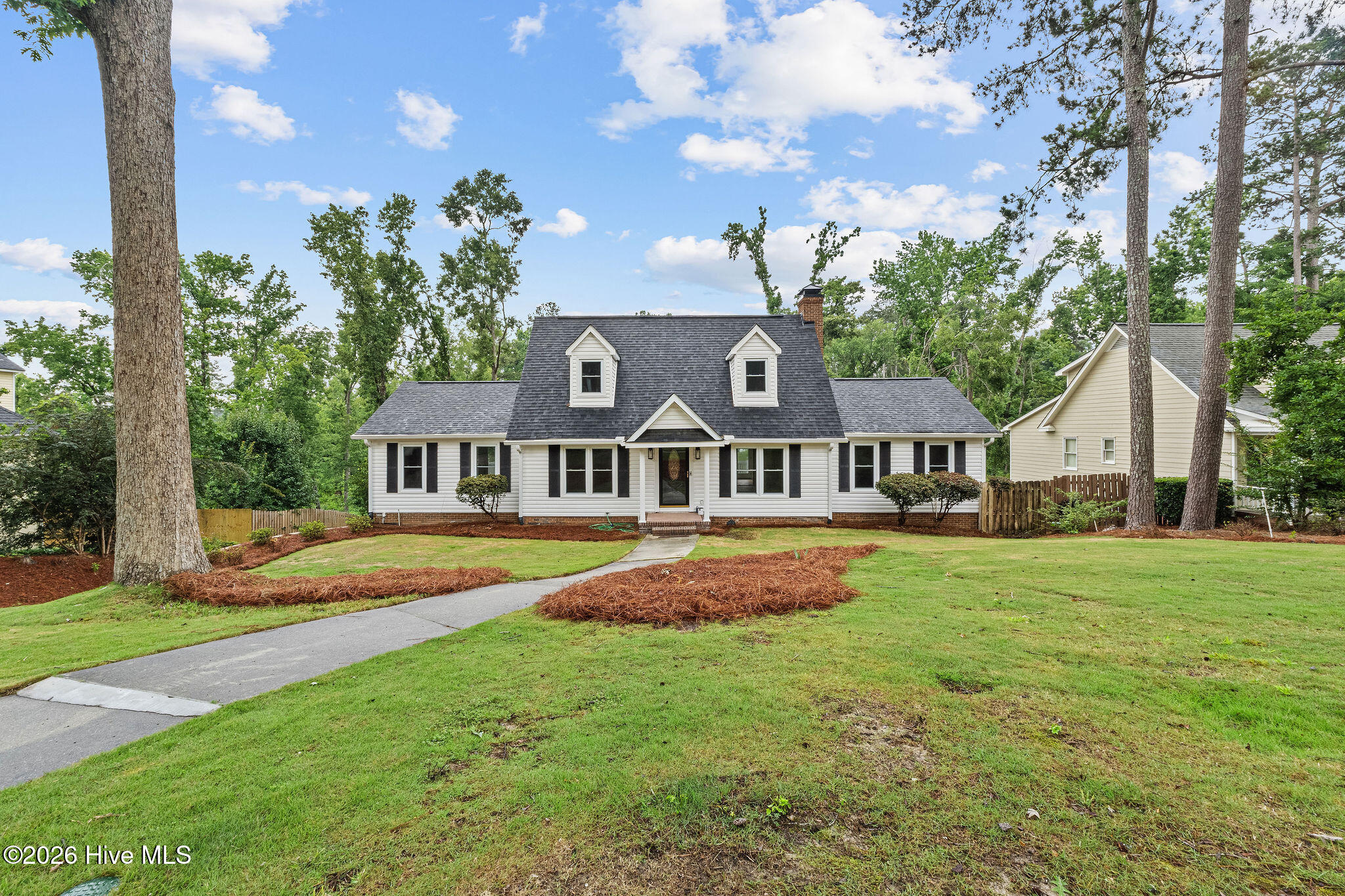 936 Deercrest Circle — photo