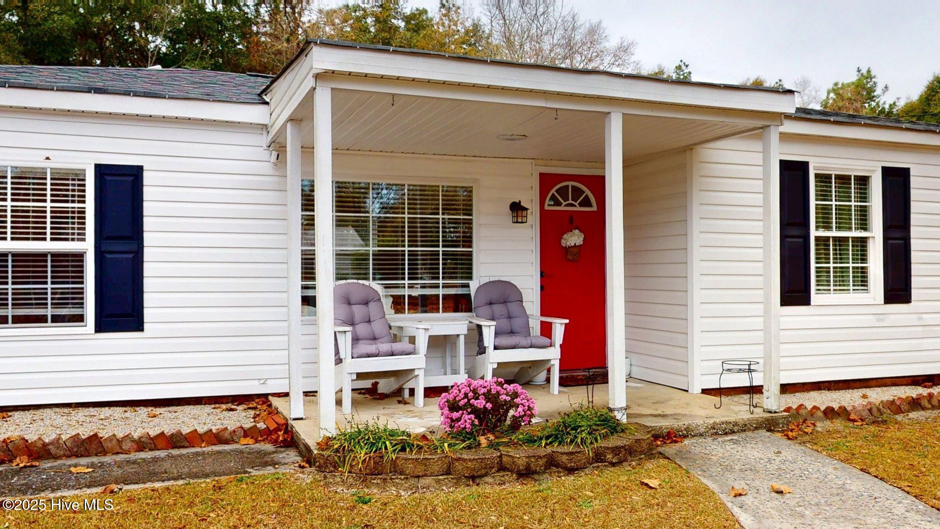 276 Edgewood Terrace Drive — photo