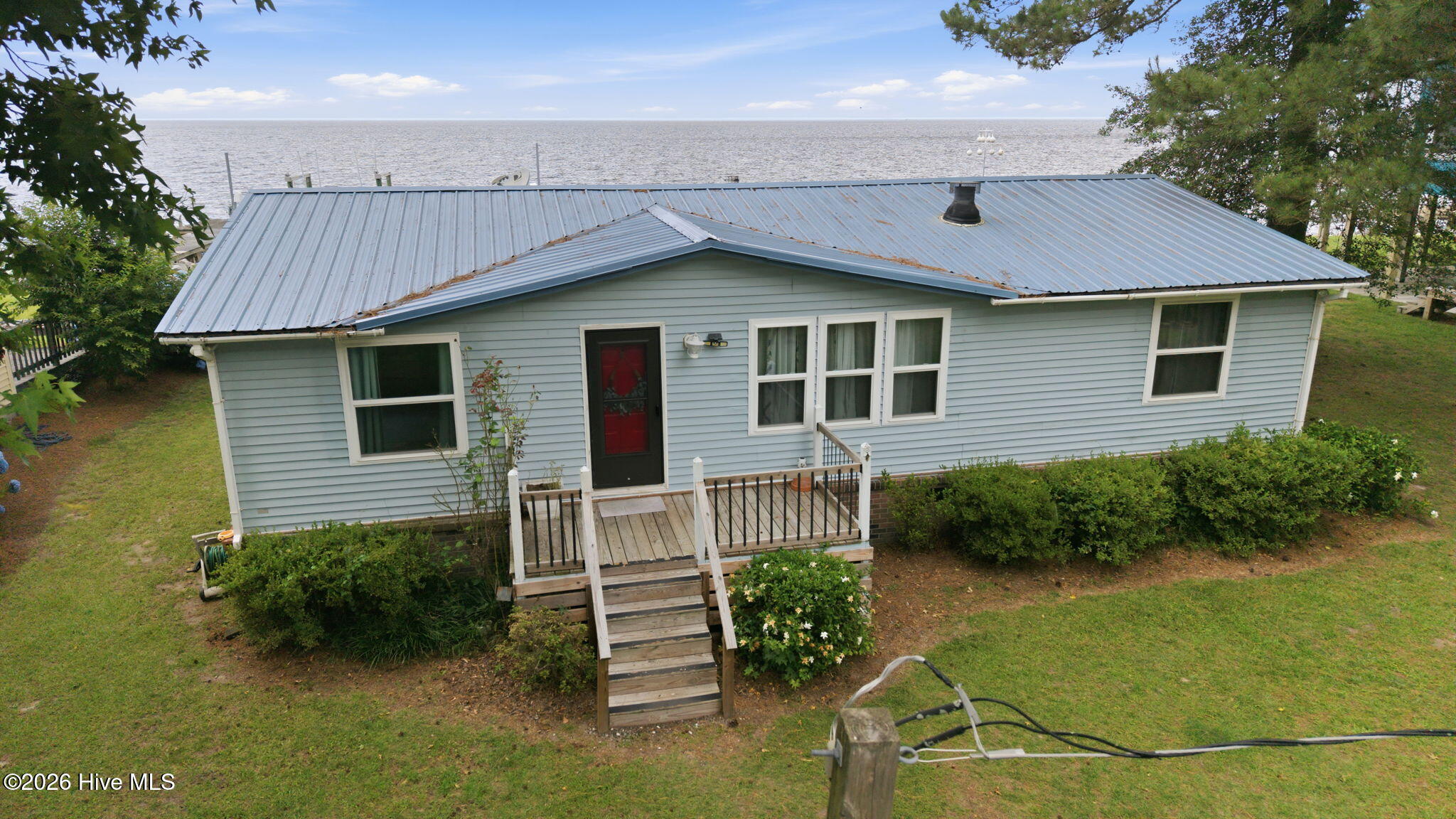 133 Rhodes Haven Drive — photo
