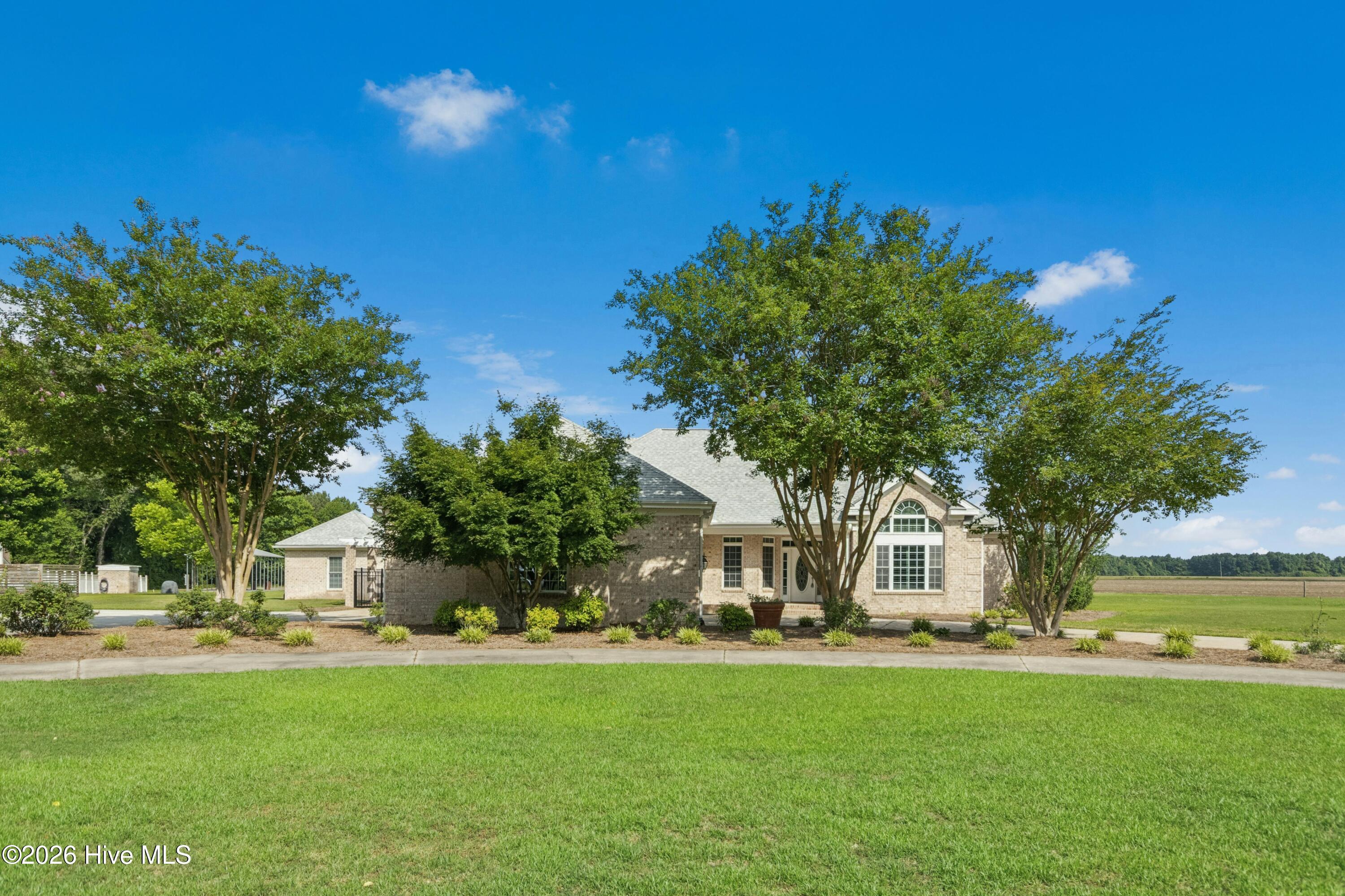 1380 Bear Trap Road — photo
