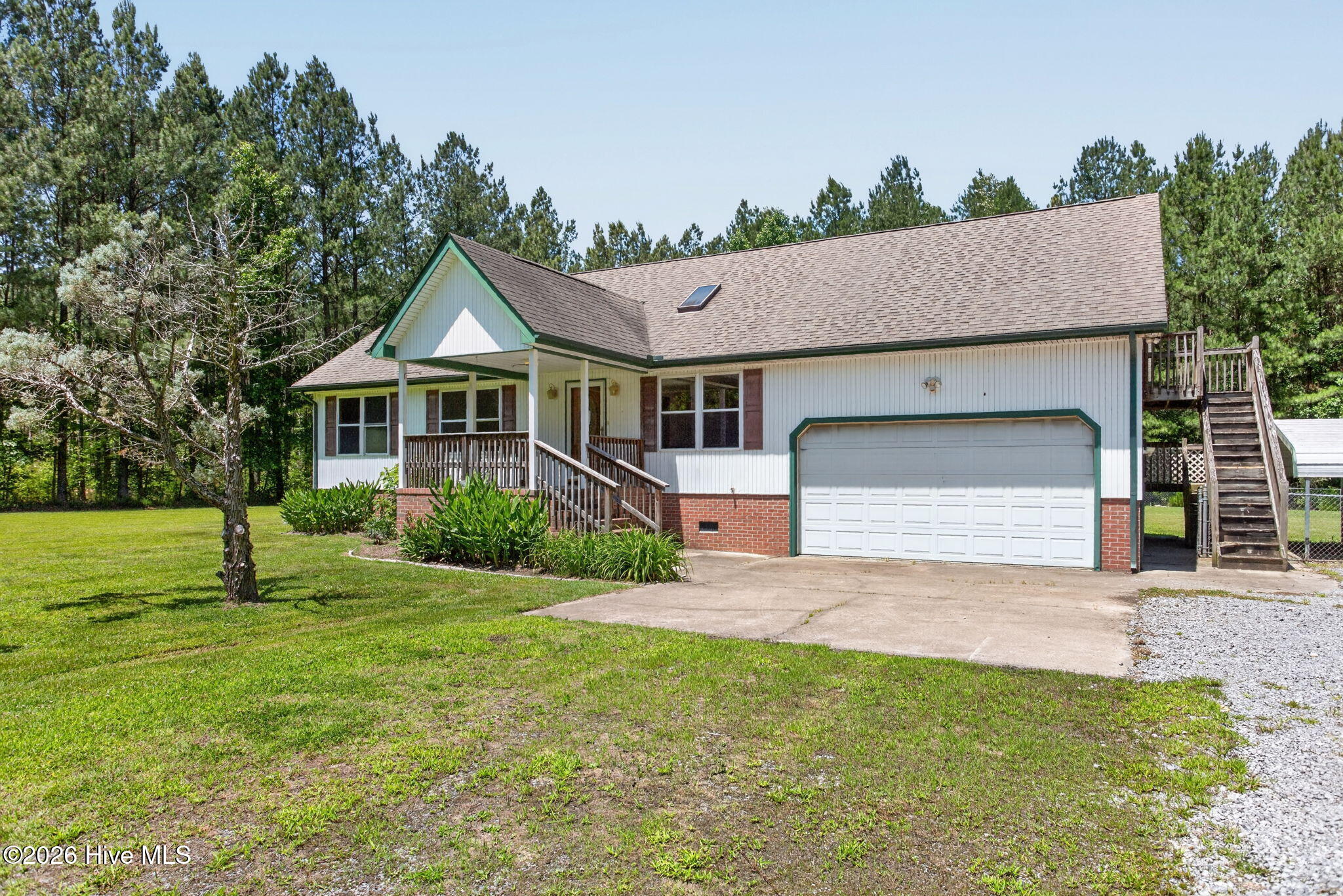 747 Silver Springs Road — photo