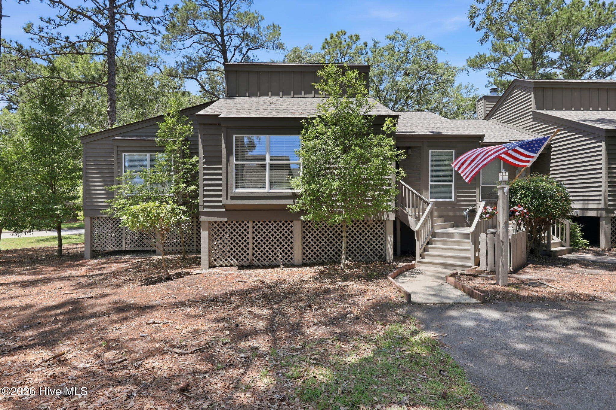 7601 Windward Drive — photo
