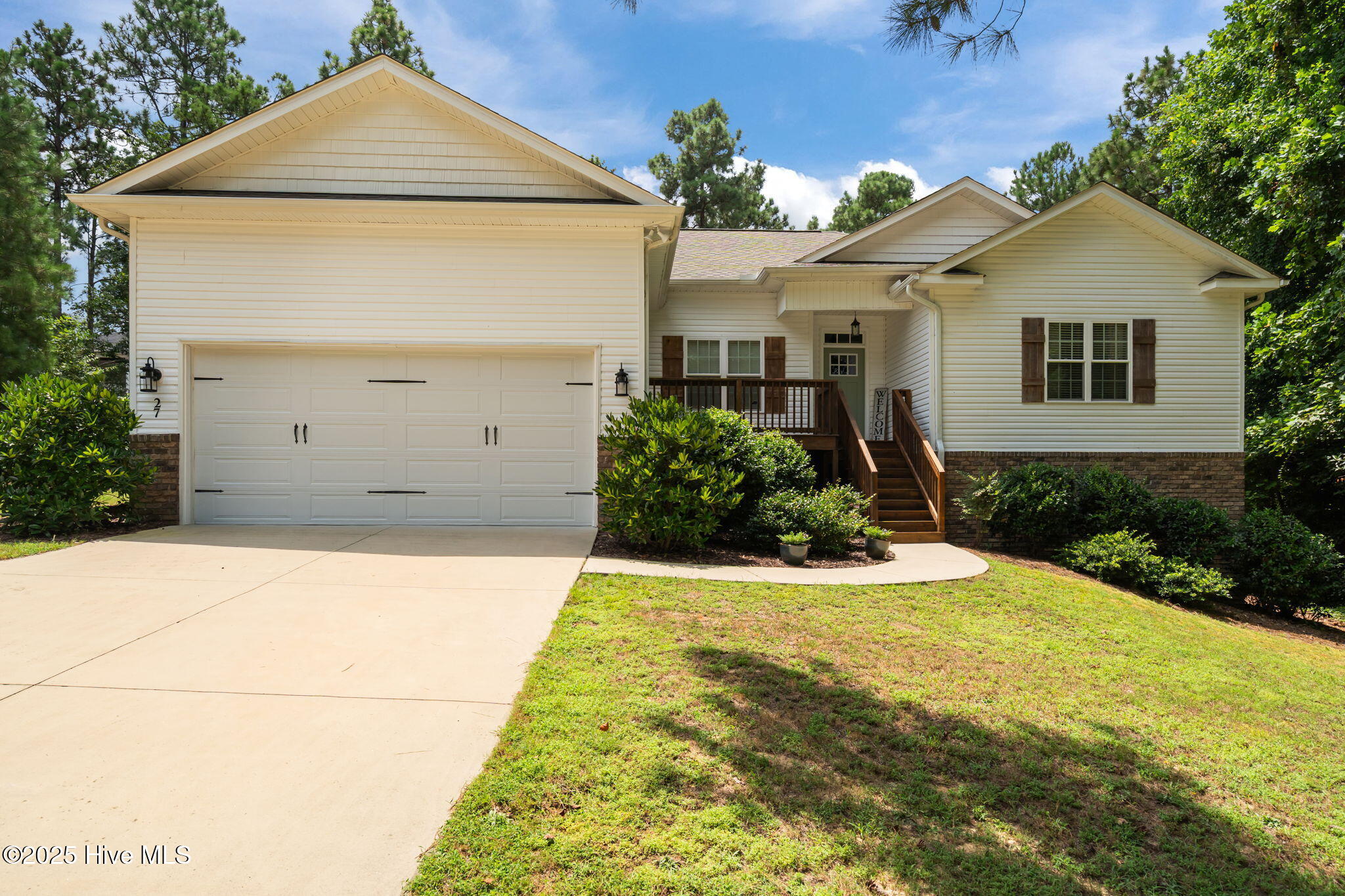 27 Pine Lake Drive — photo
