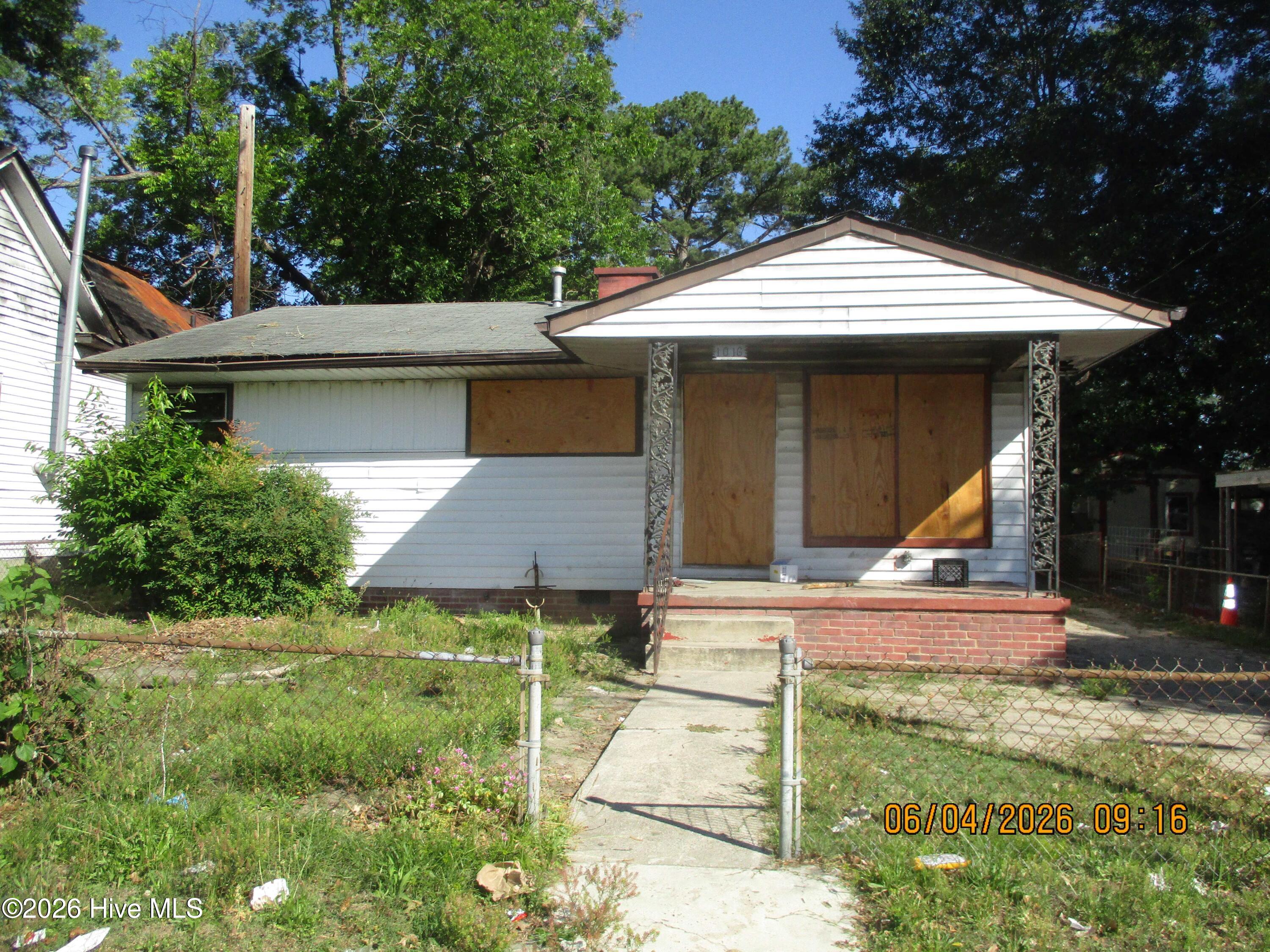1016 Calvary Street — photo