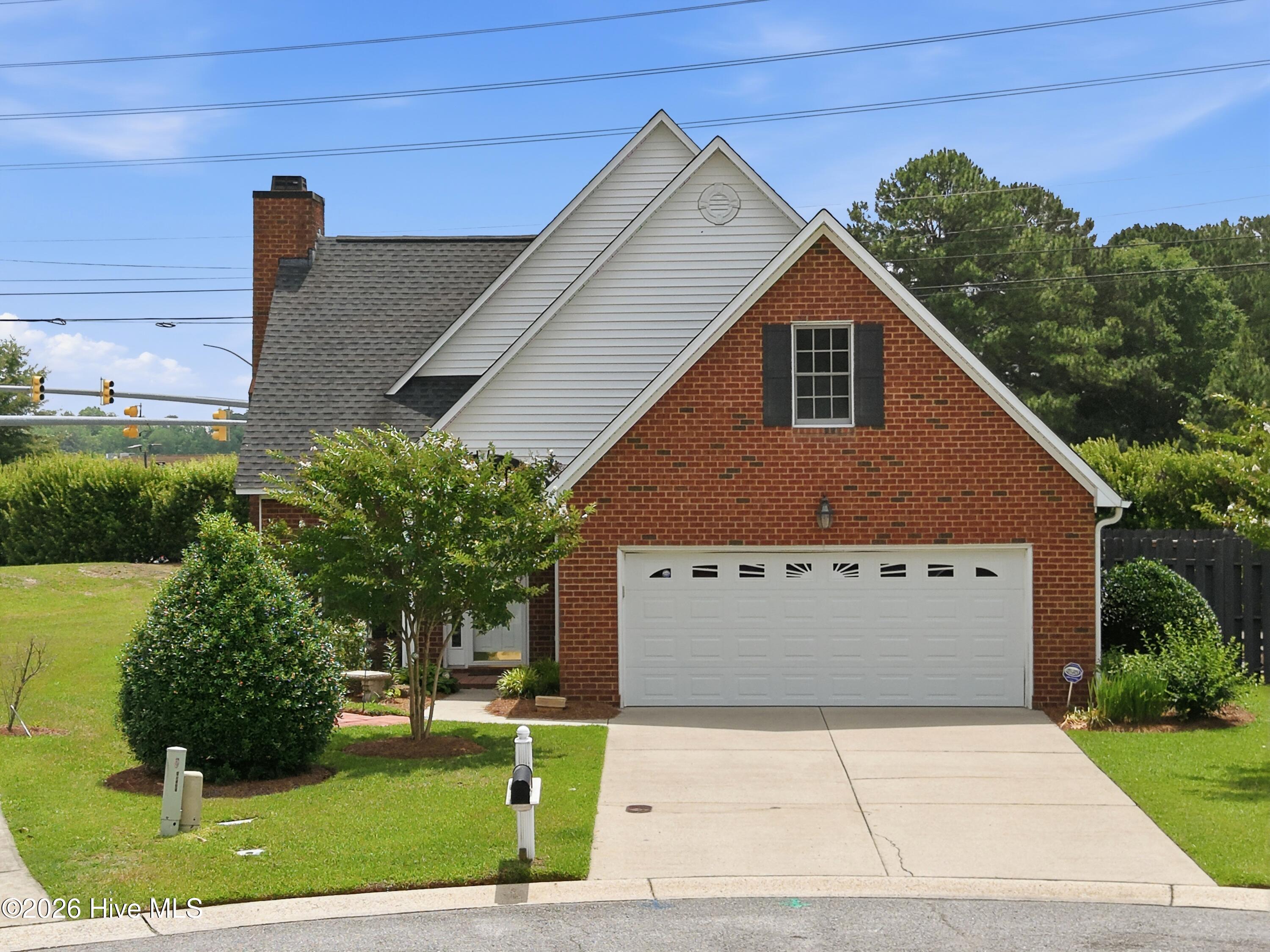 4001 Walkers Court — photo