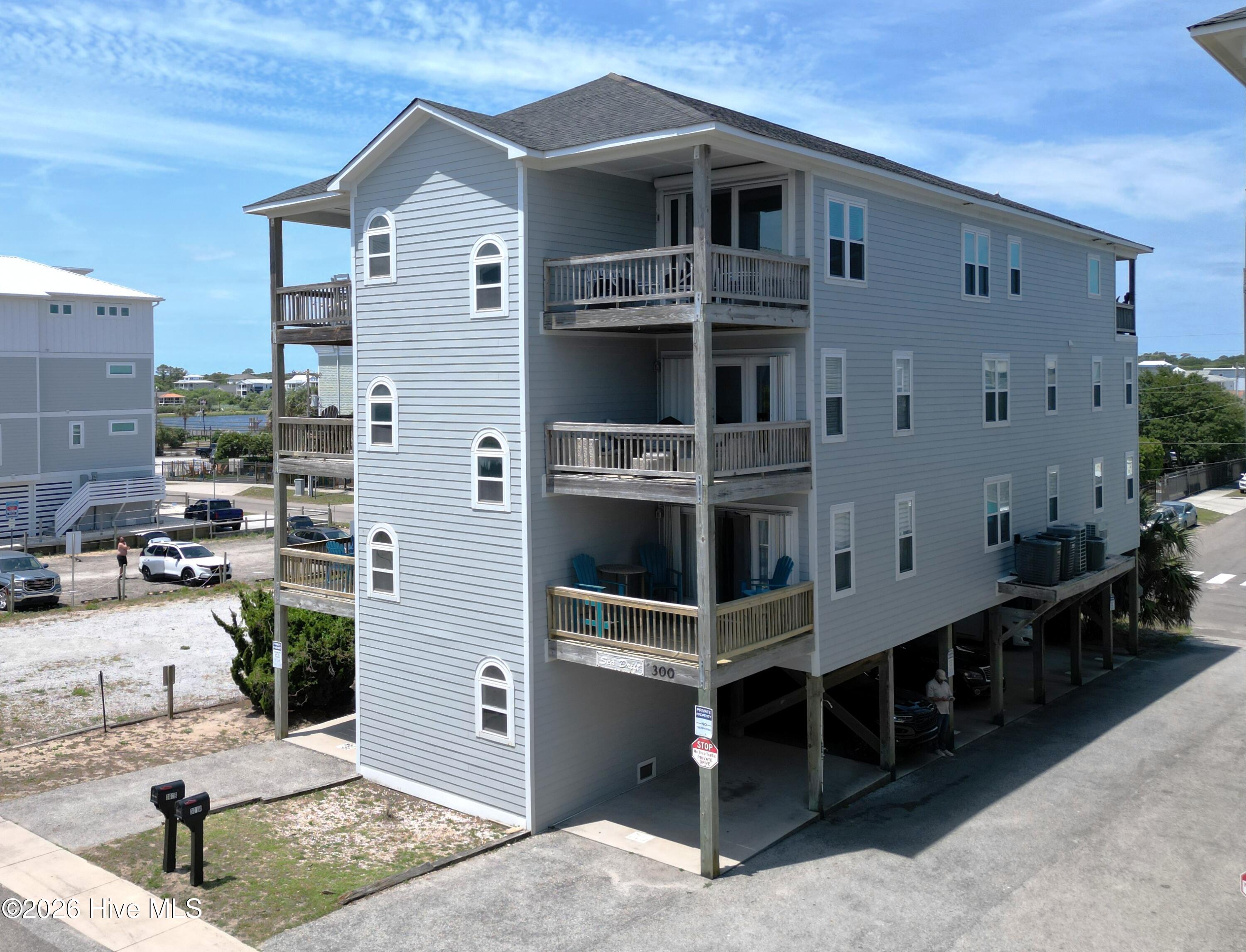 300 Carolina Beach Avenue S 102 — photo