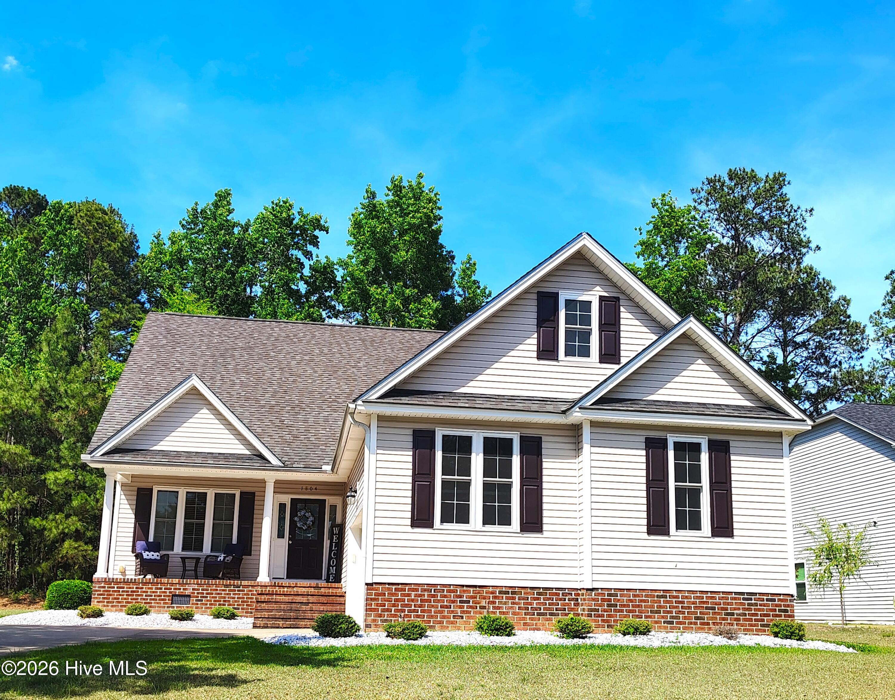 1804 Eastwood Lane — photo