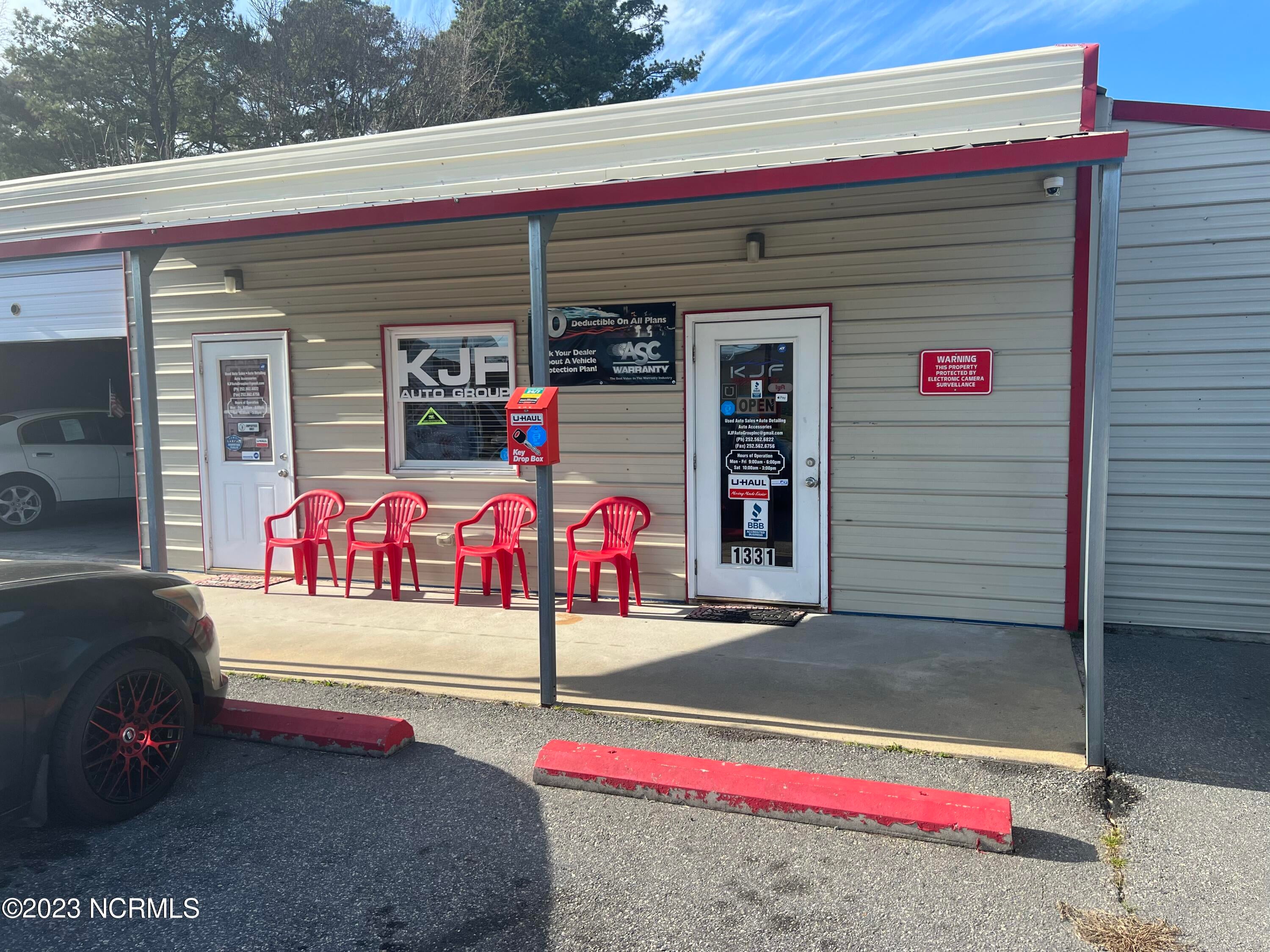 1331 N Road Street — photo