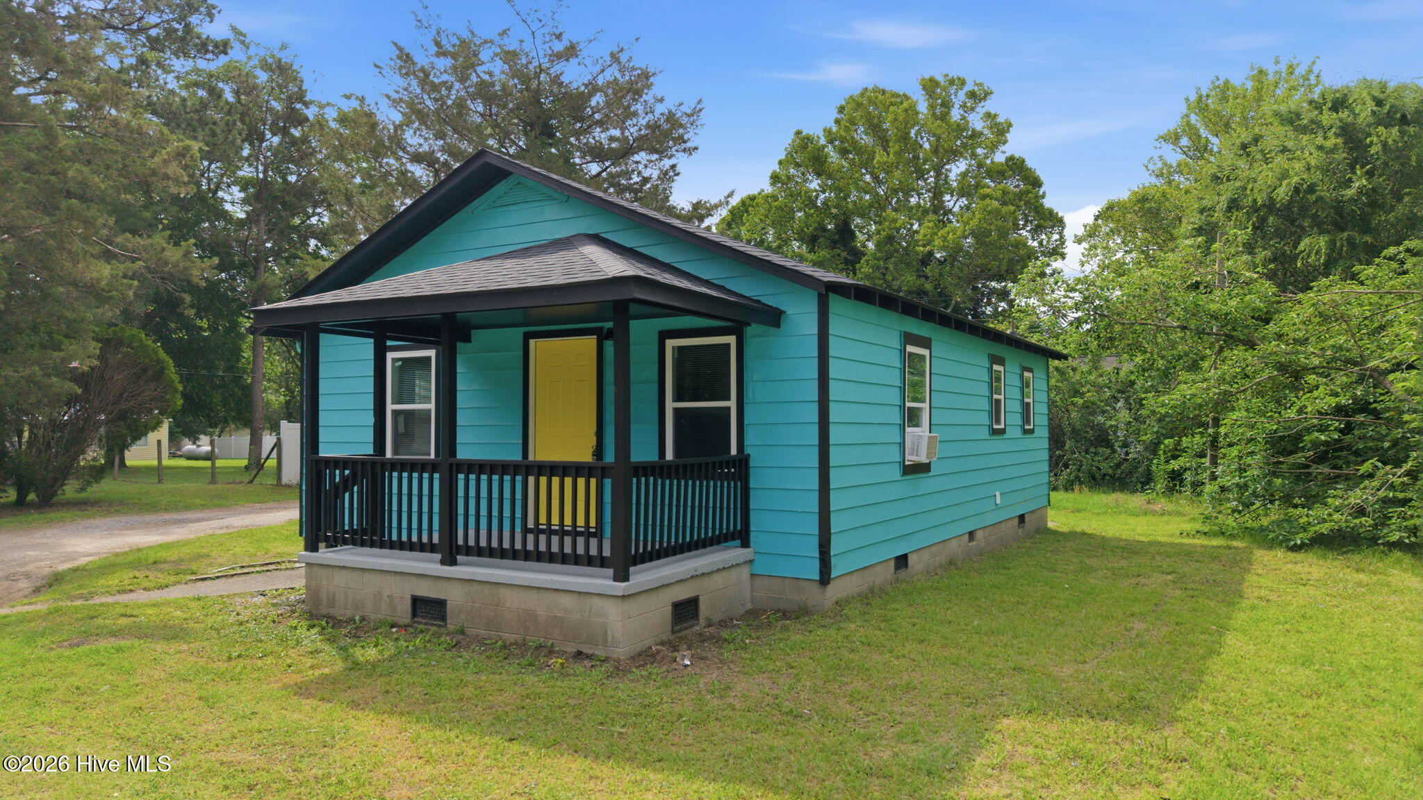 109 Bowser Court — photo