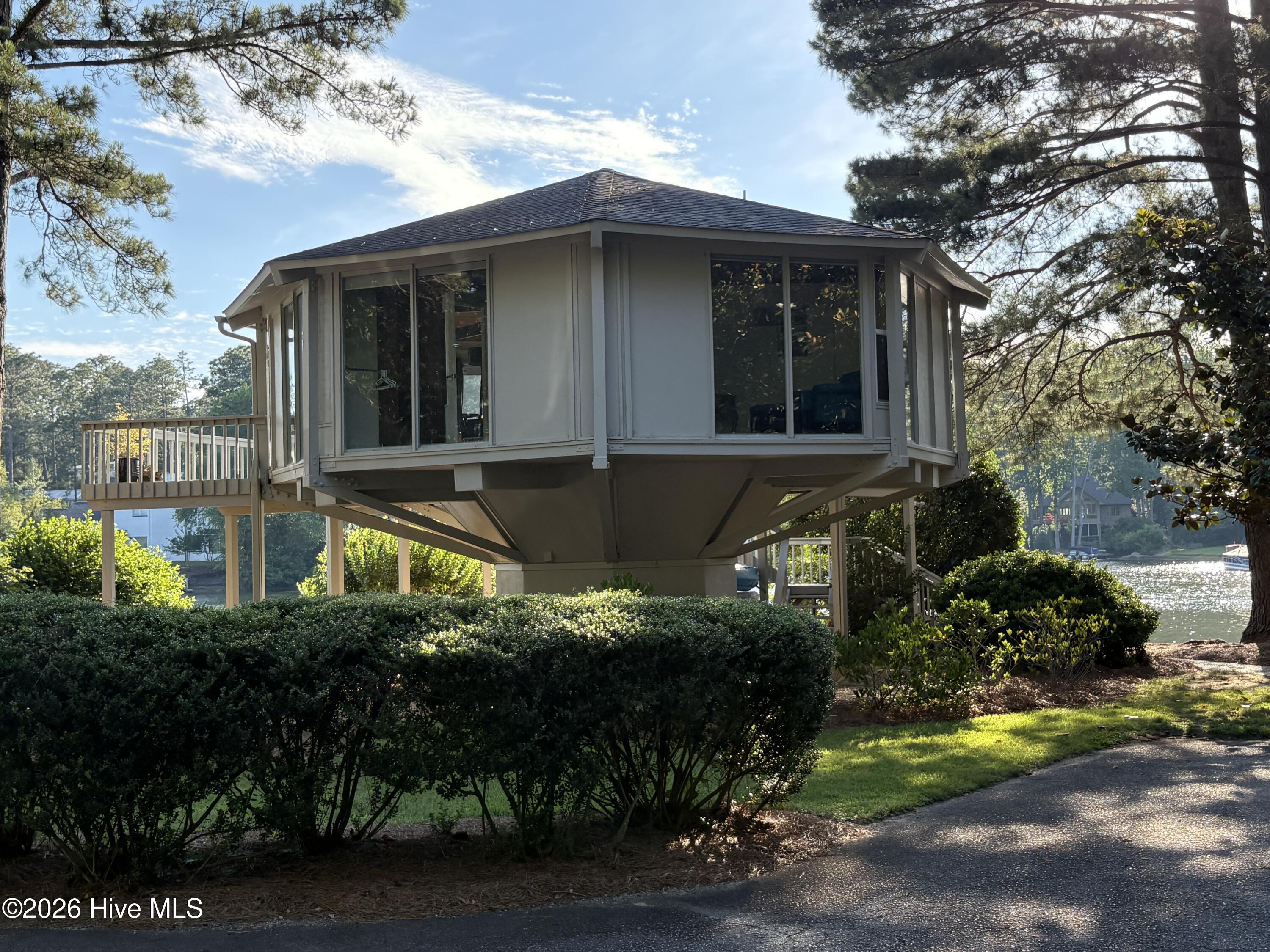 140 Sugar Gum Lane Unit 14 — photo