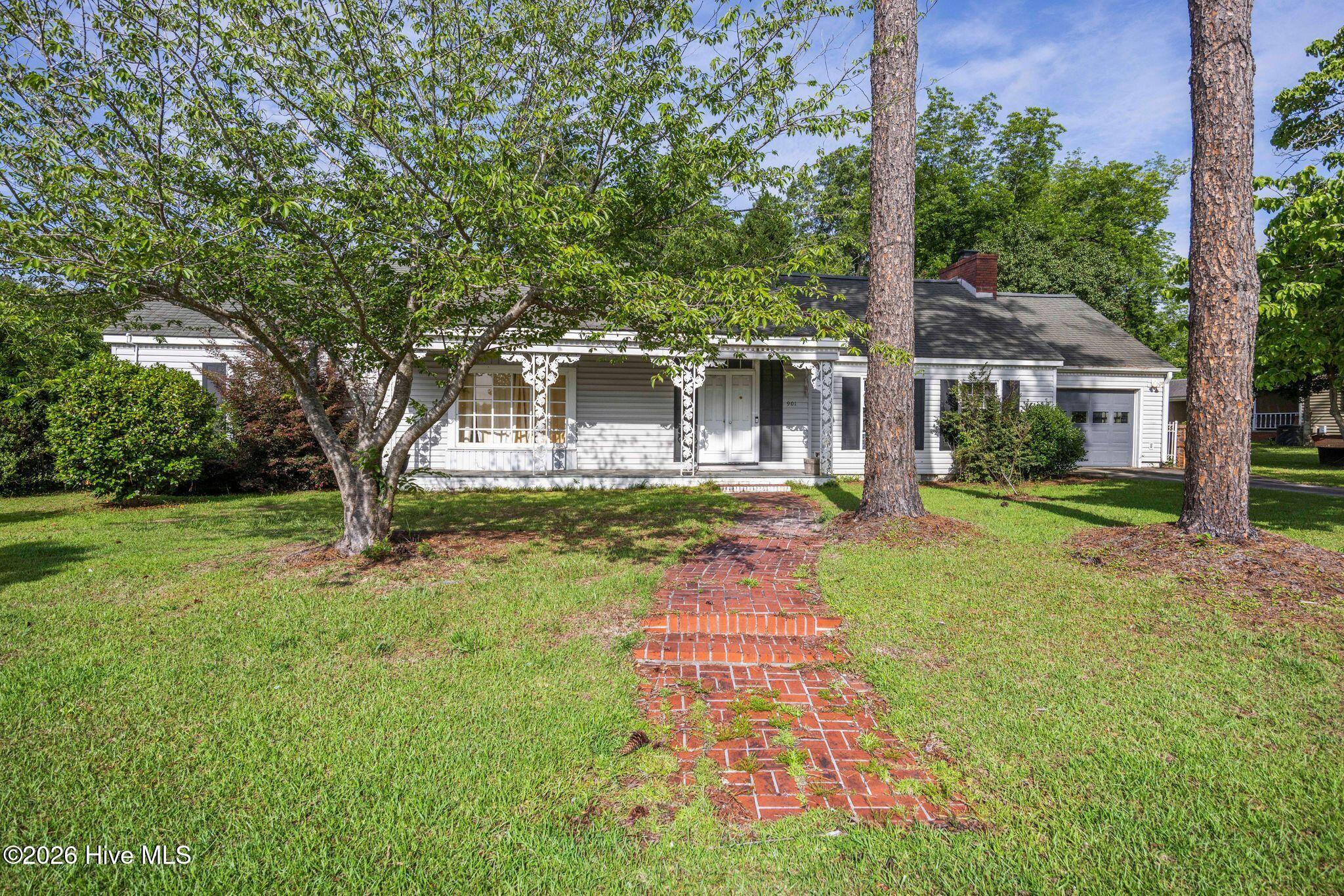 901 Smyrna Drive — photo
