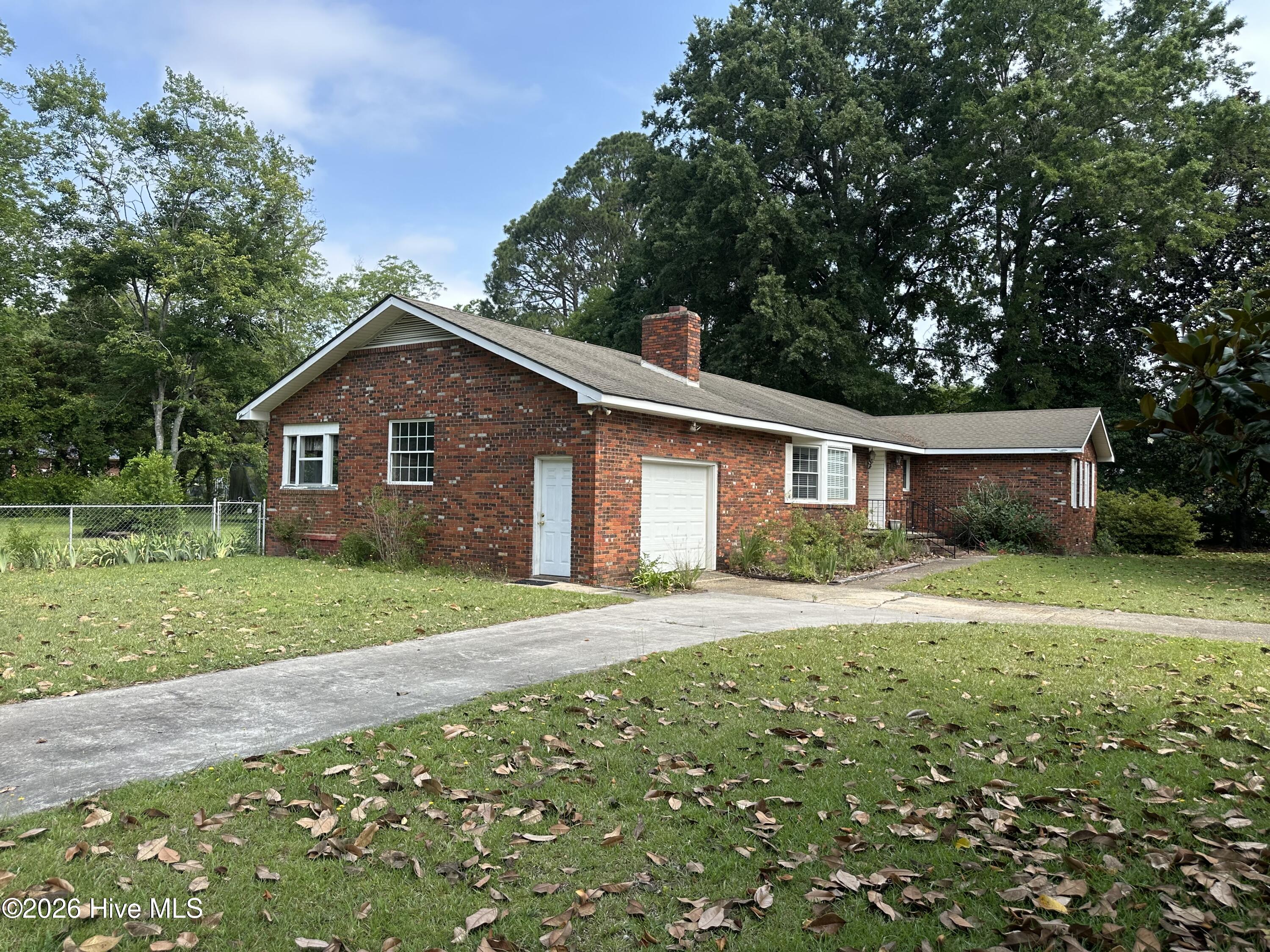 309 Pecan Lane — photo