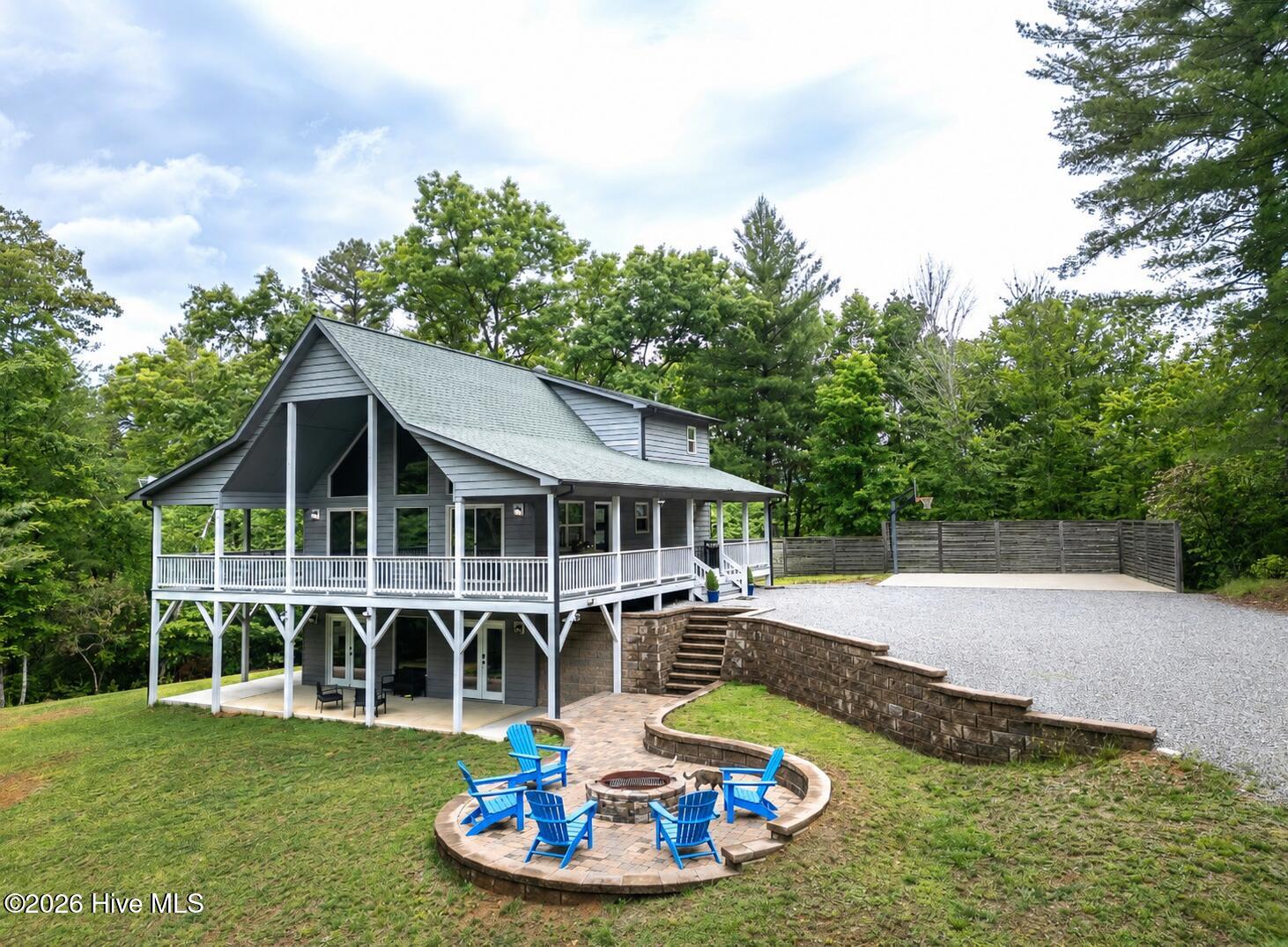 135 Heritage Trail — photo