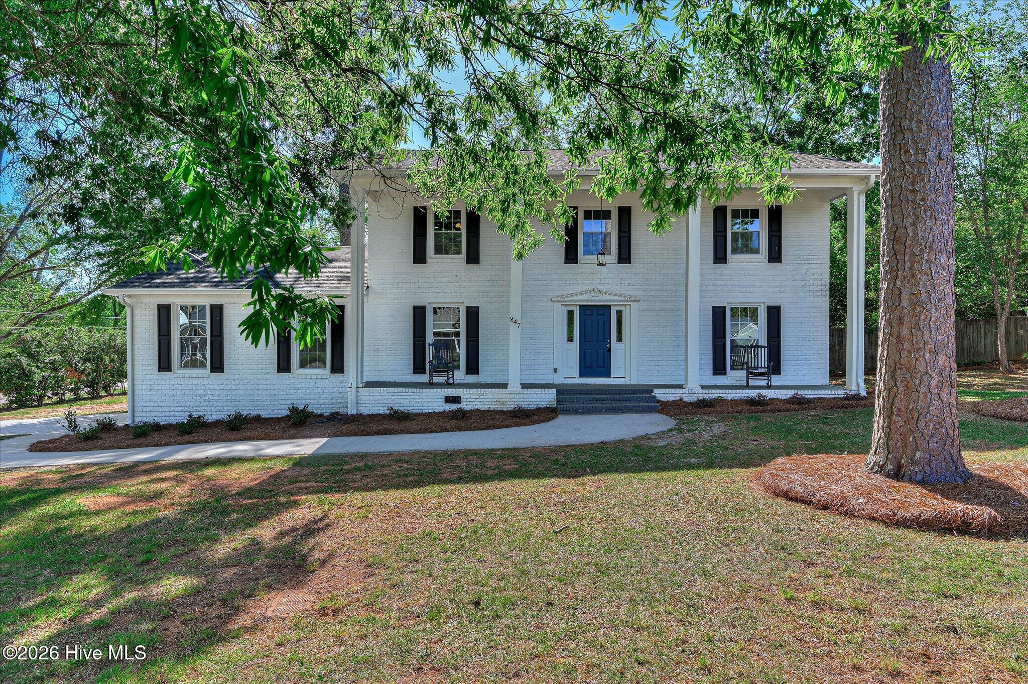 847 Hillcrest Street — photo