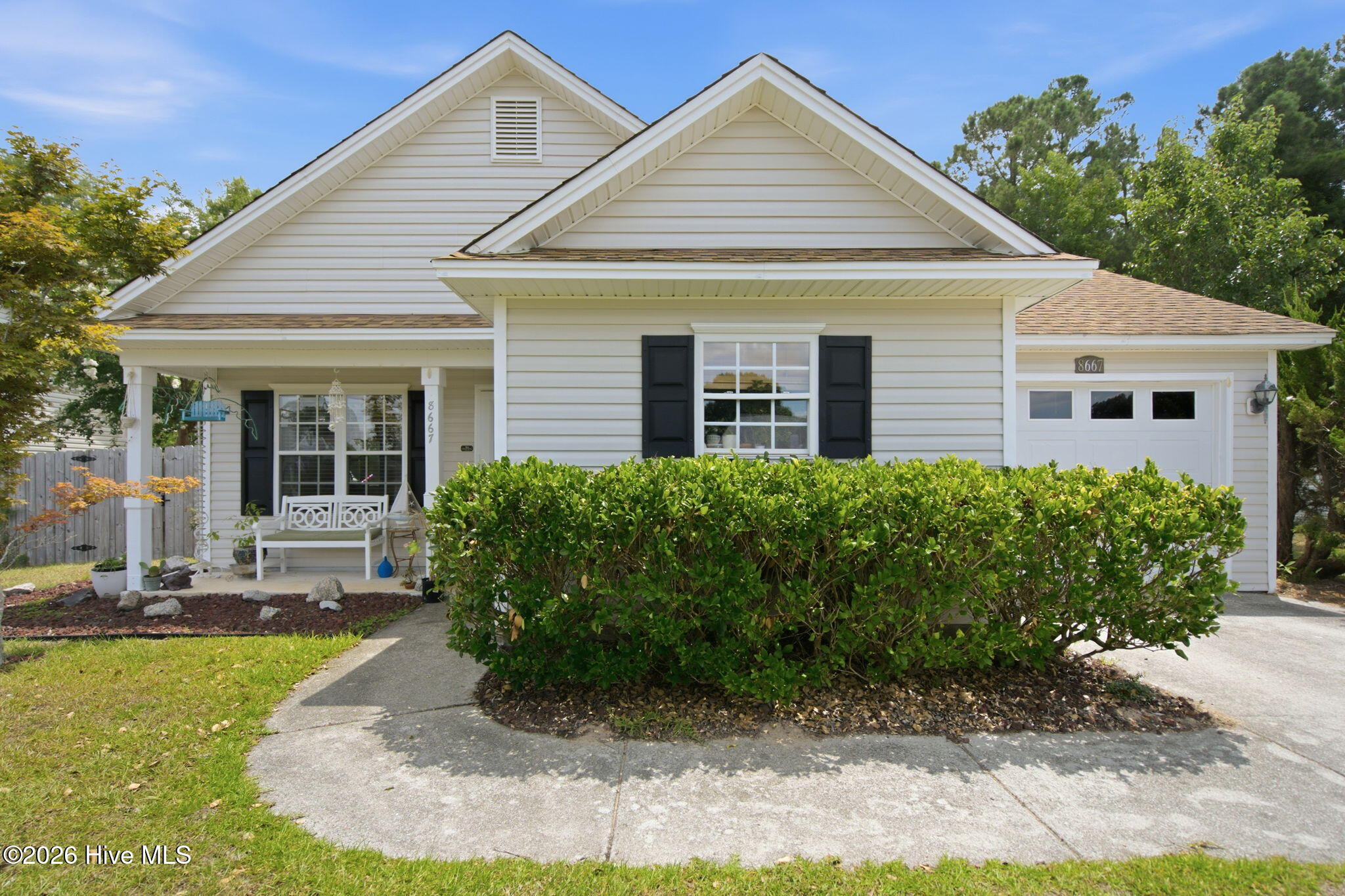 8667 Orchard Loop Road NE — photo