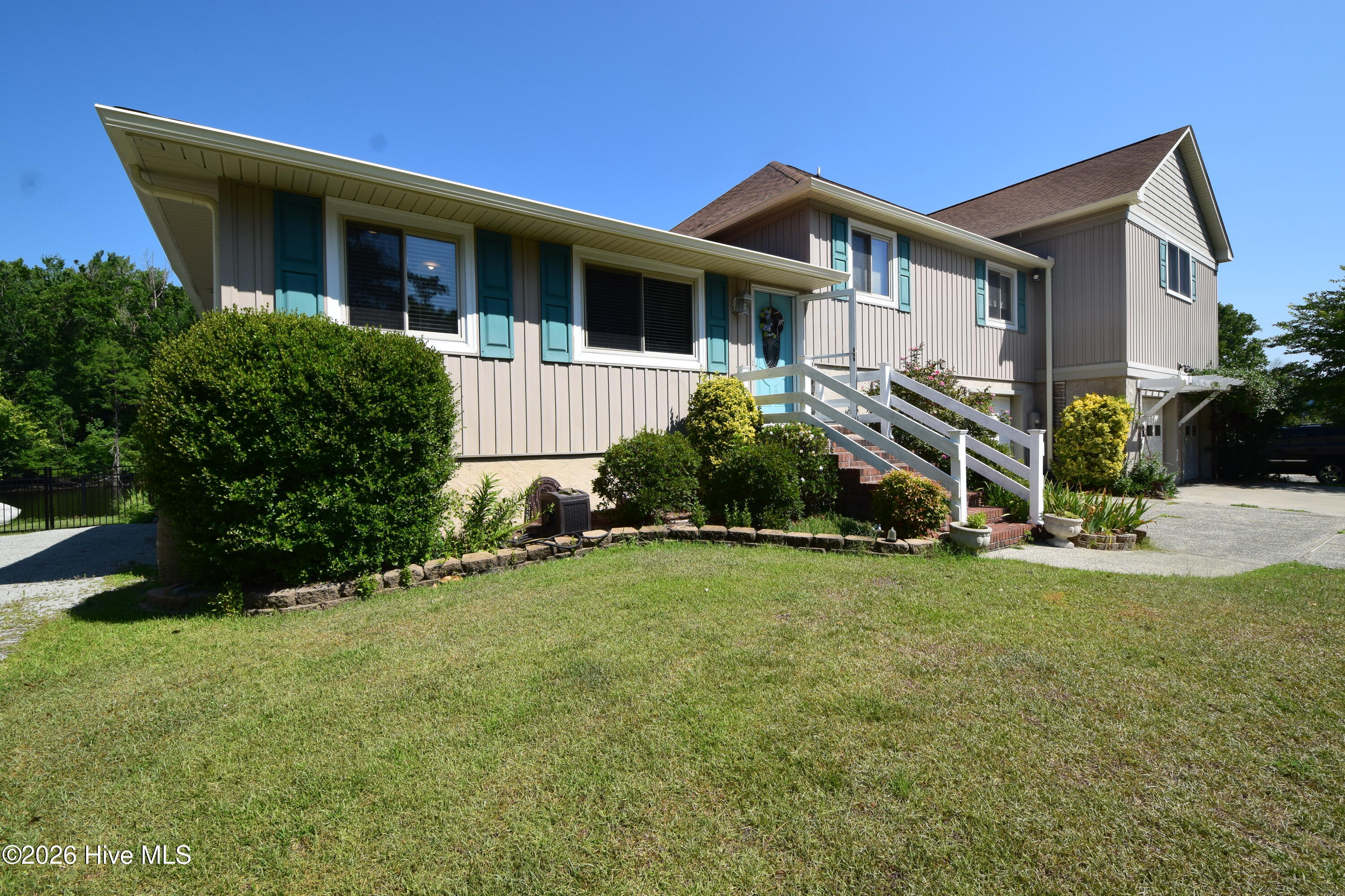 105 Captains Cove — photo