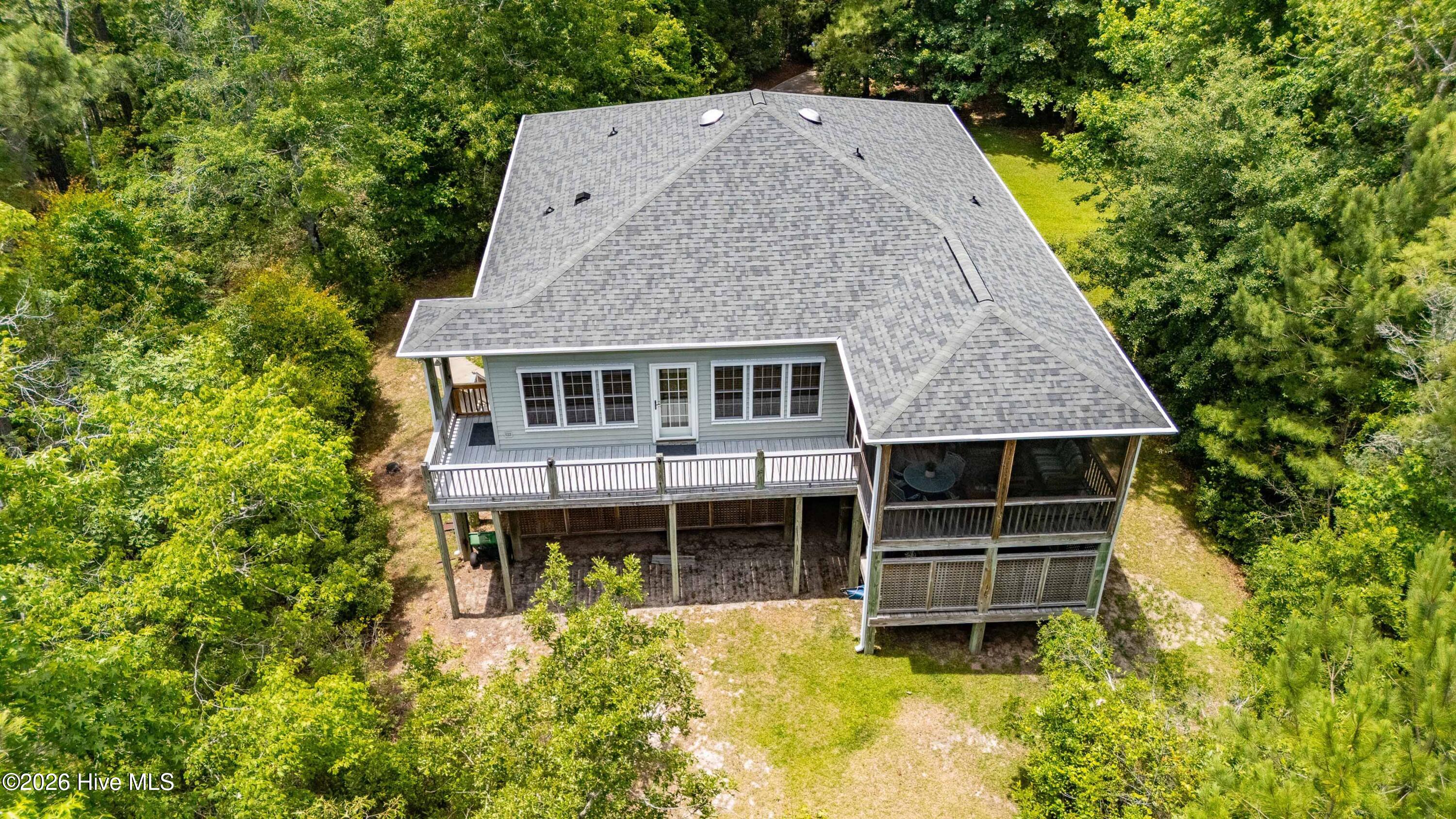 639 Plantation Parkway — photo