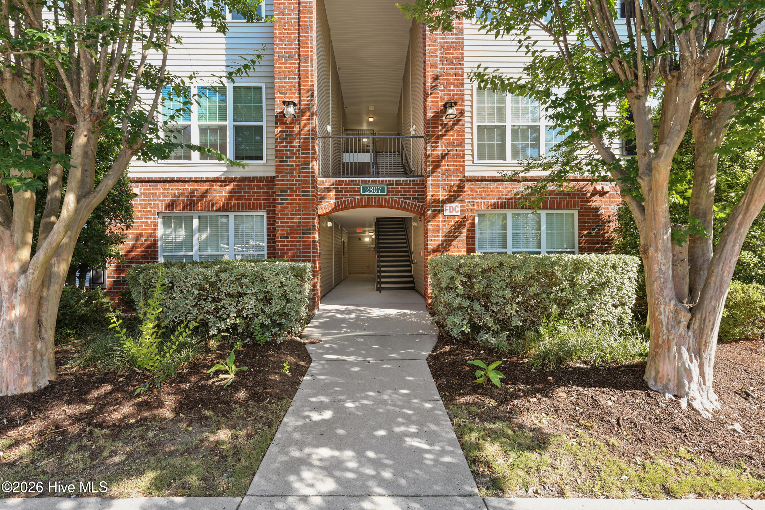 2807 Bloomfield Lane Unit 206 — photo