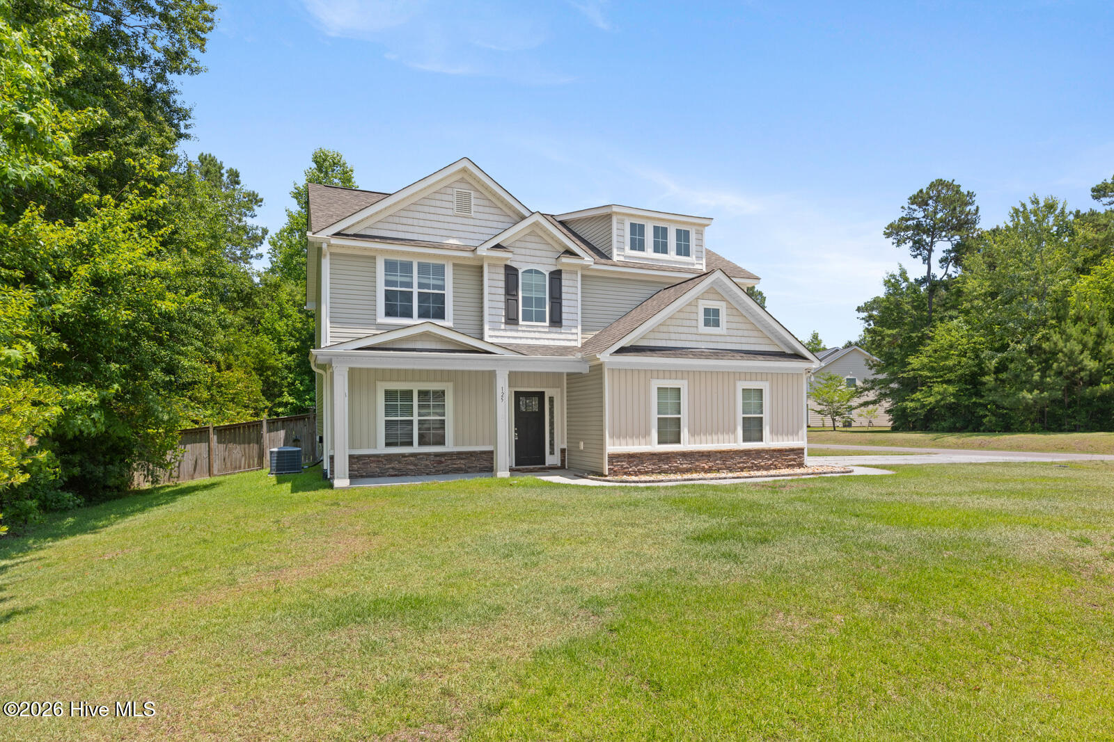 125 Navy Blue Drive — photo