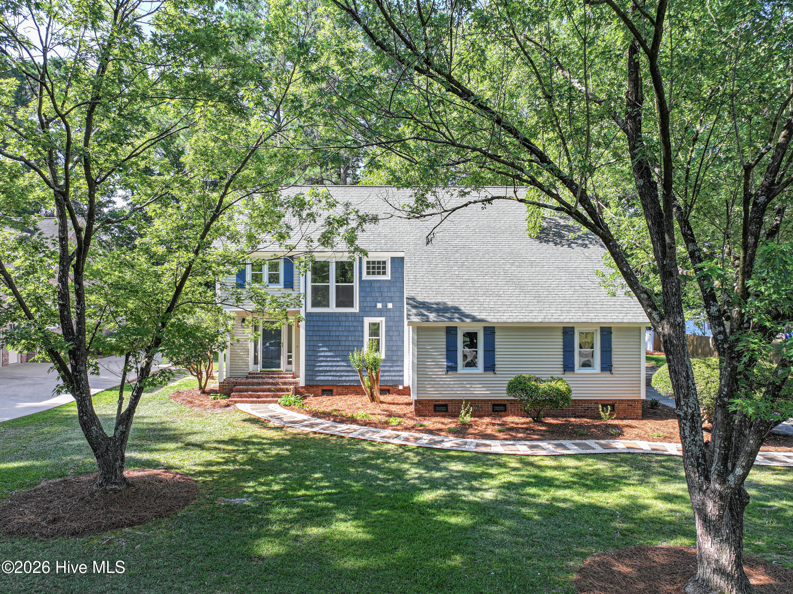 208 Dupont Circle — photo
