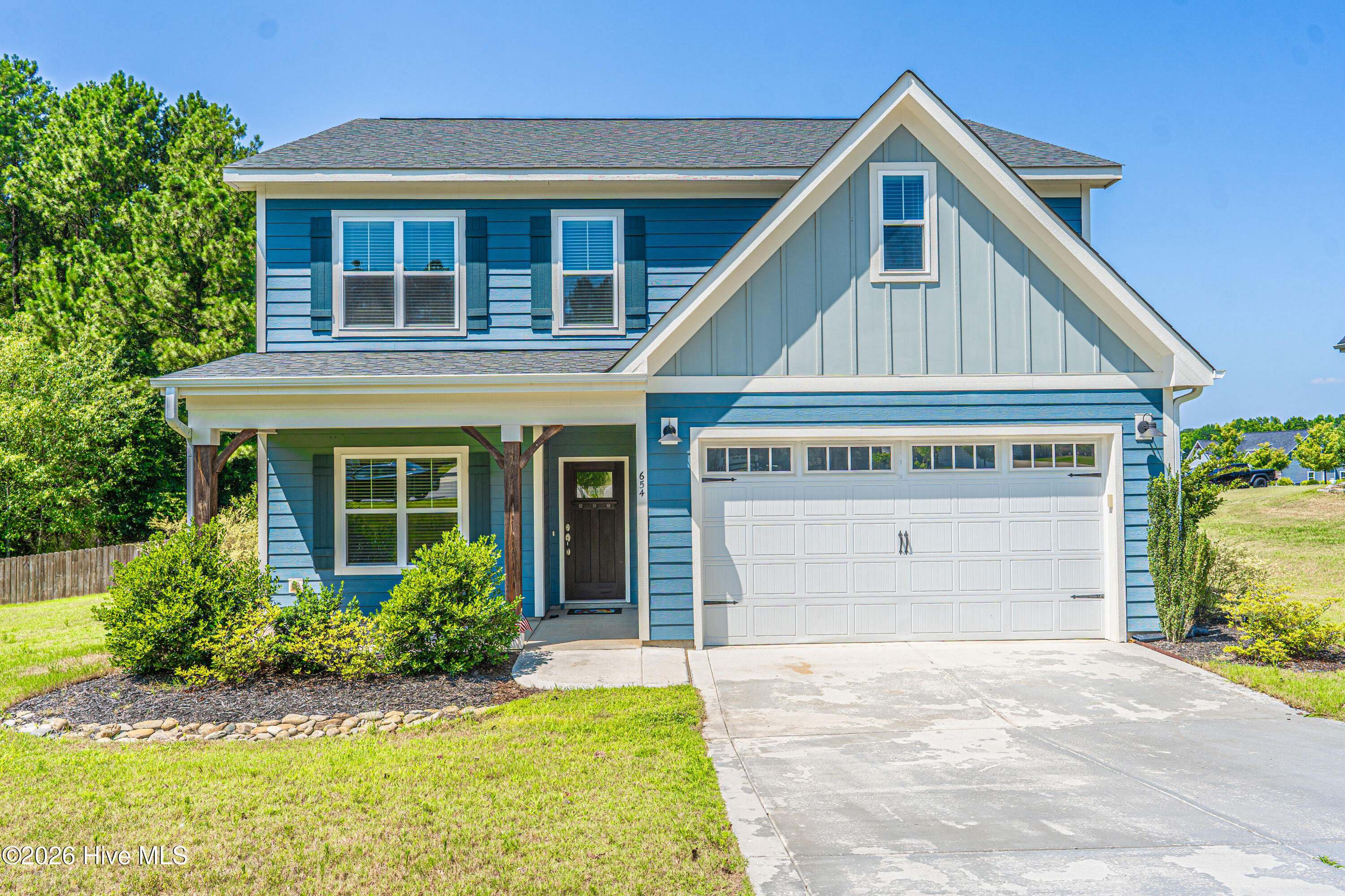 654 Cromwell Court — photo