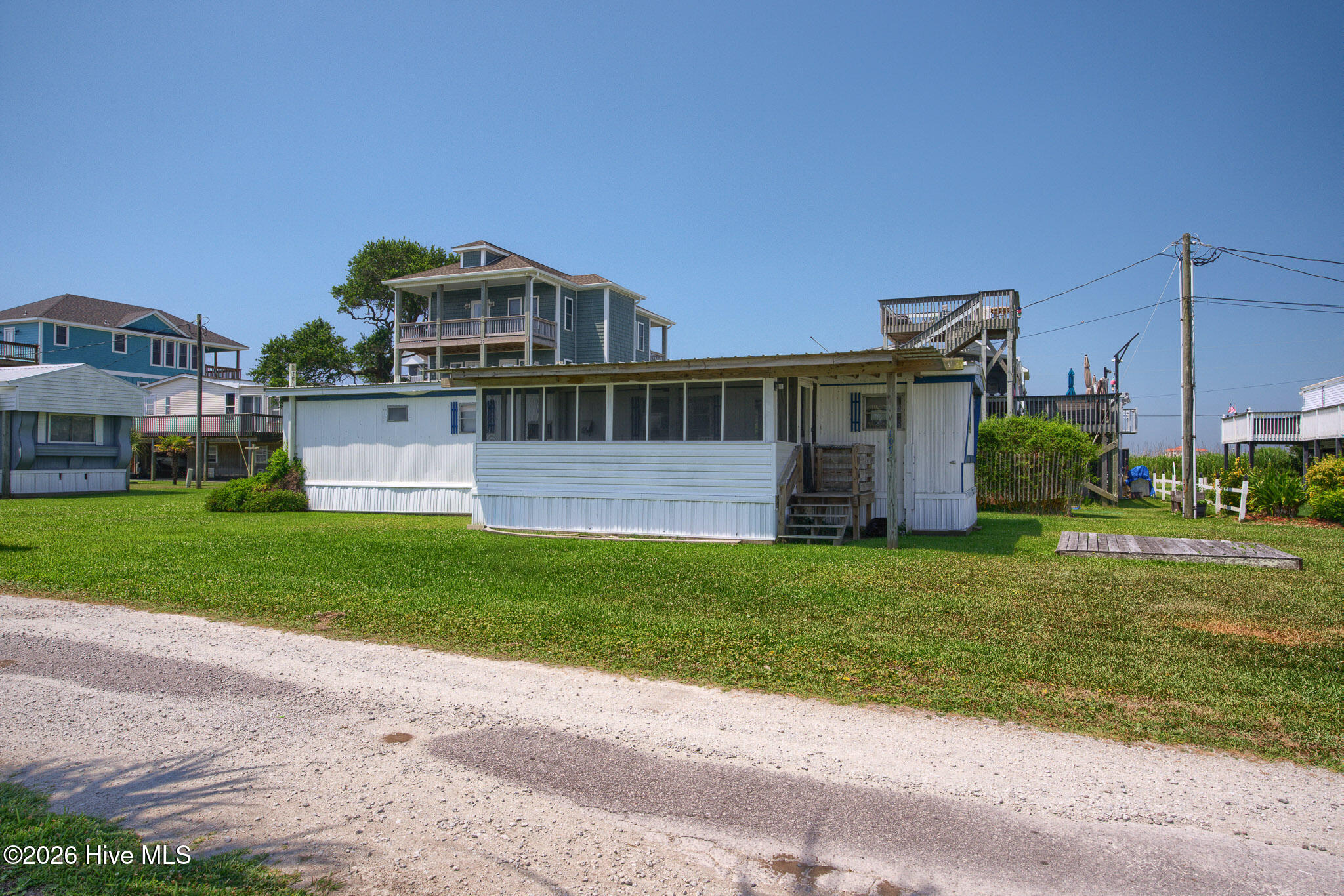 107 Phil Harris Lane — photo