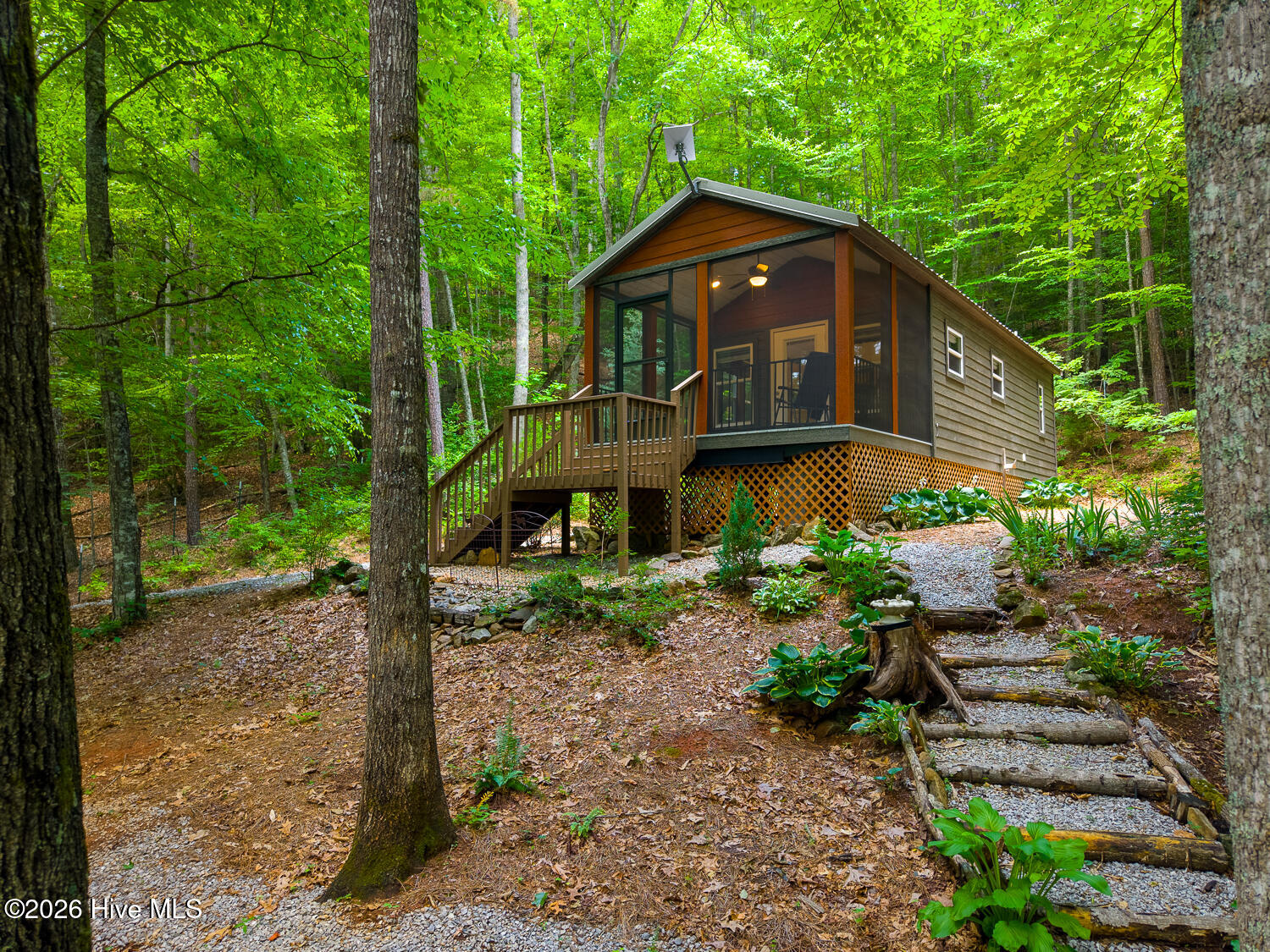 243 Jonquil Woods Road — photo
