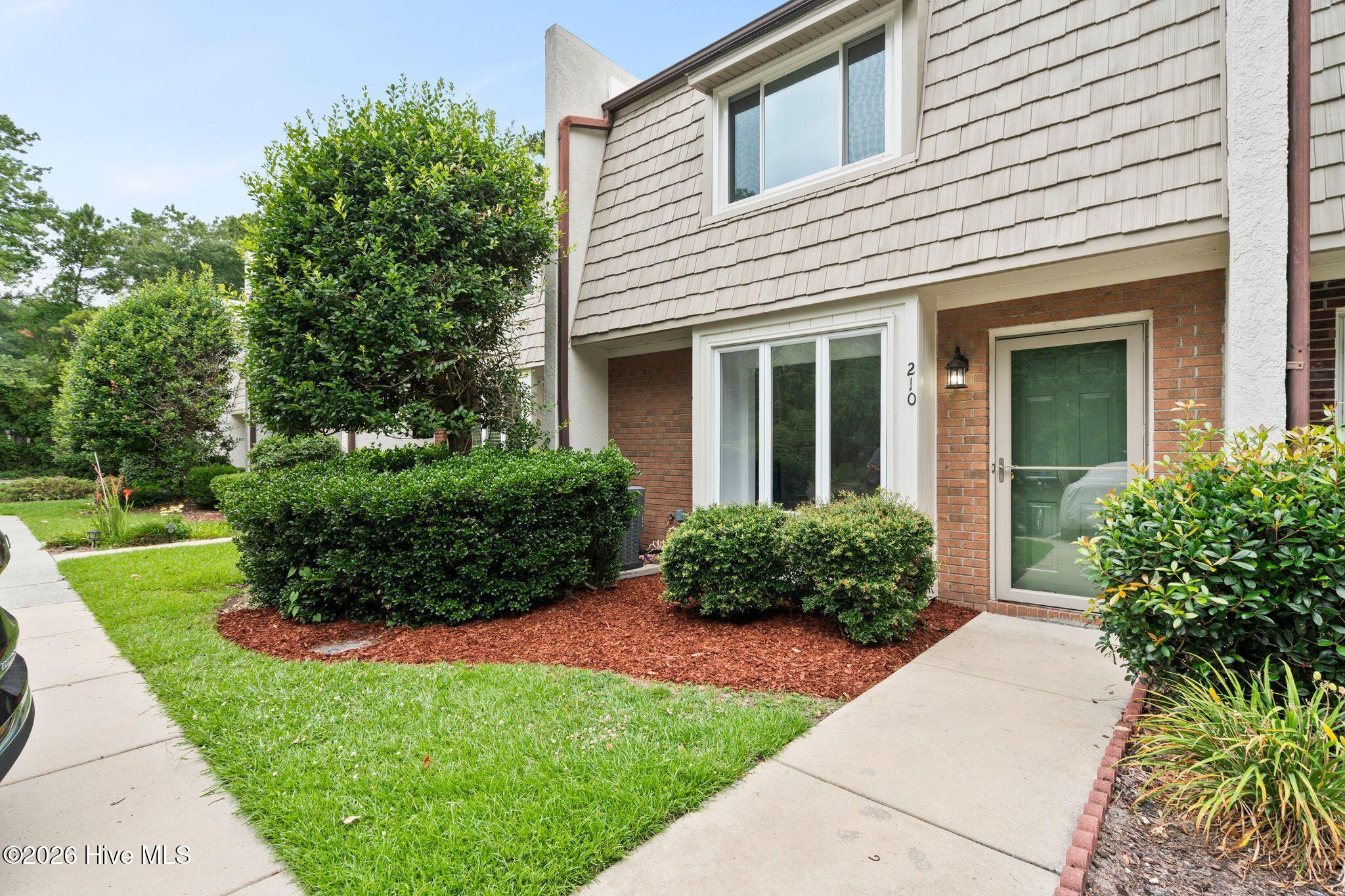 210 Cobblestone Drive — photo