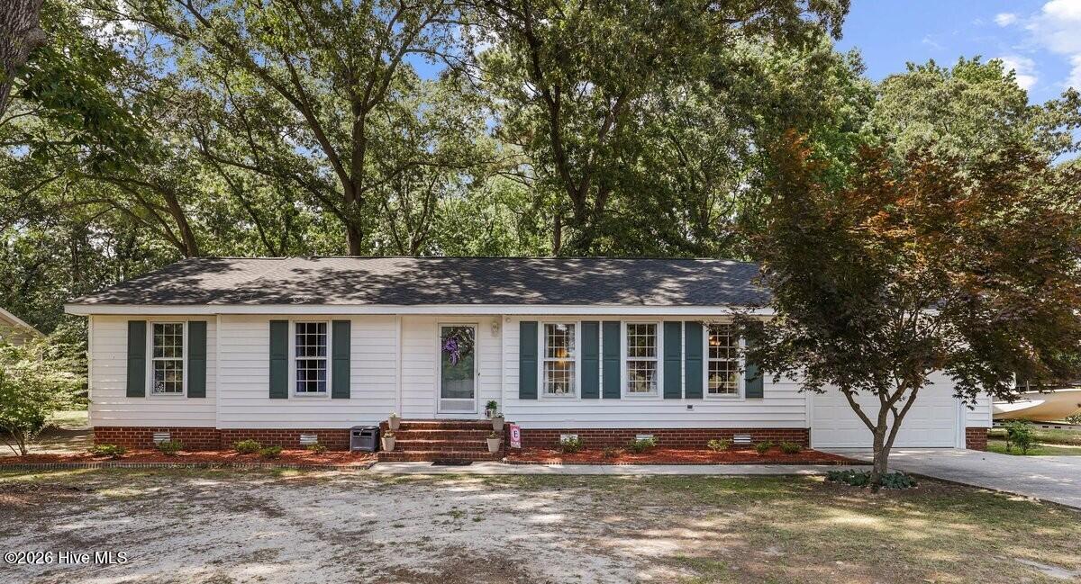 2444 Pine Knoll Drive — photo