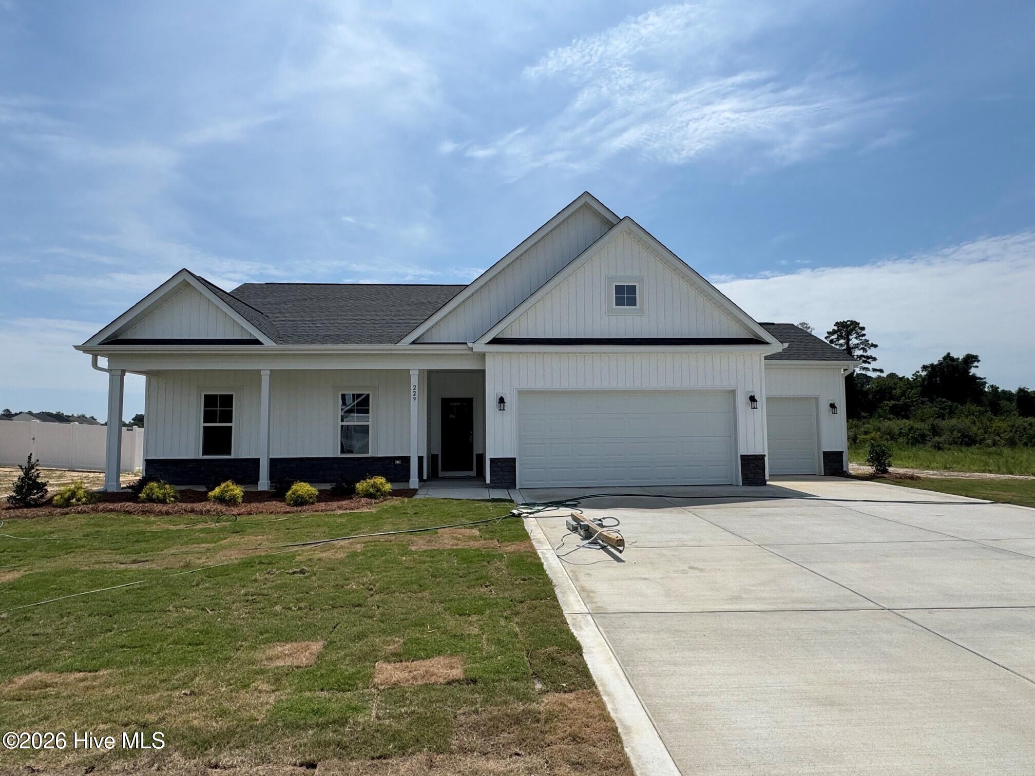 229 Seaford Lane — photo