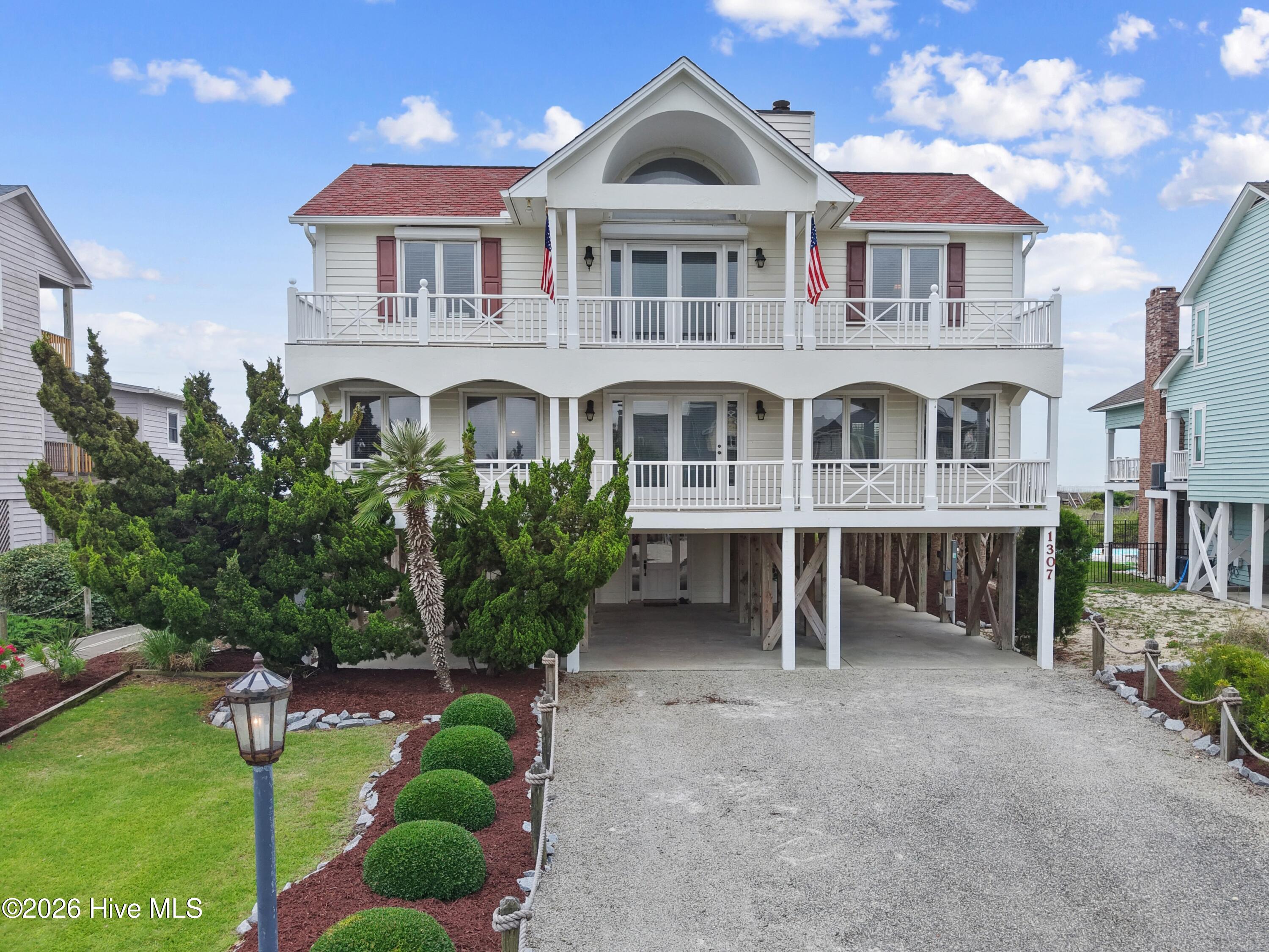 1307 Ocean Boulevard W — photo