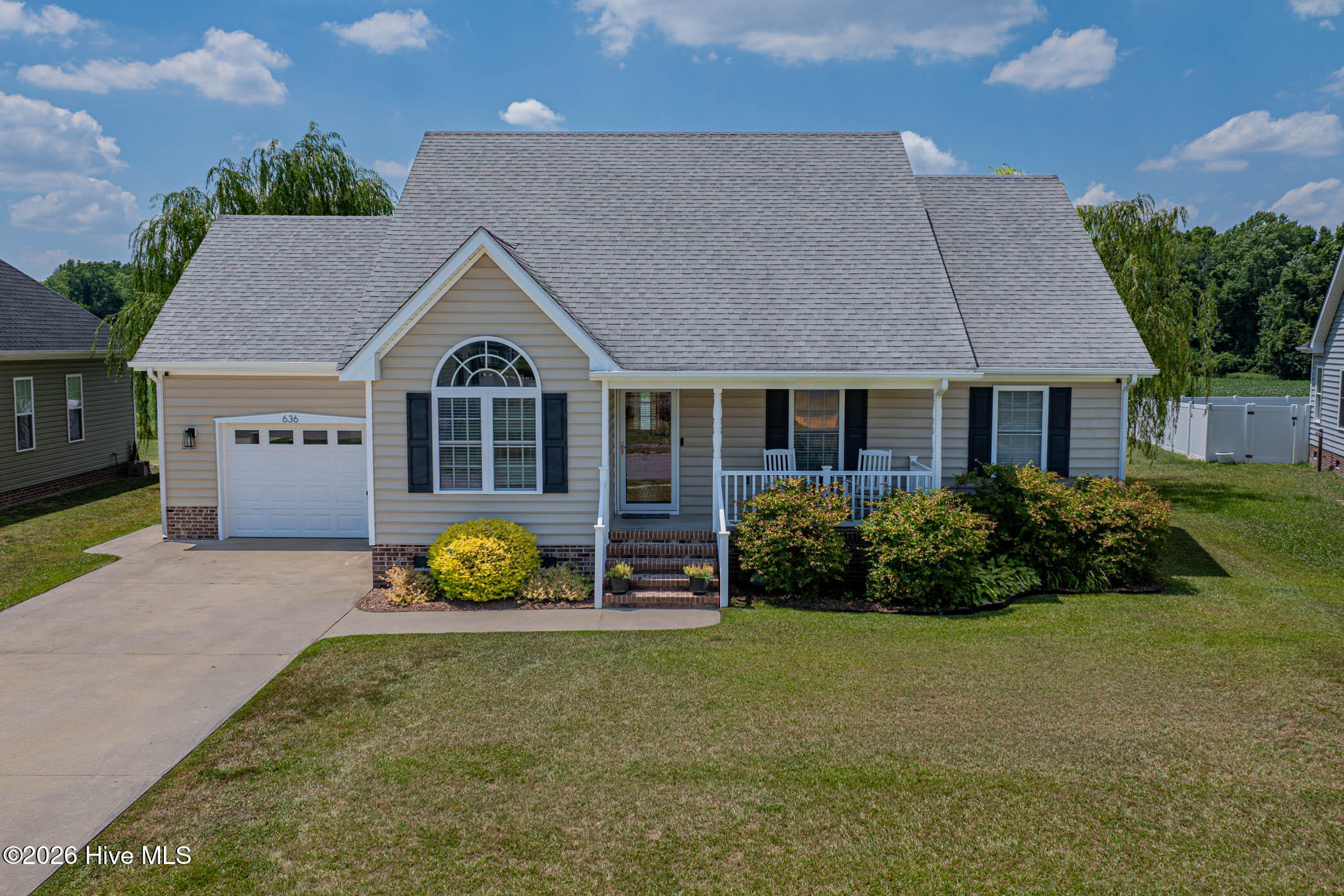 636 Millbrooke Circle — photo