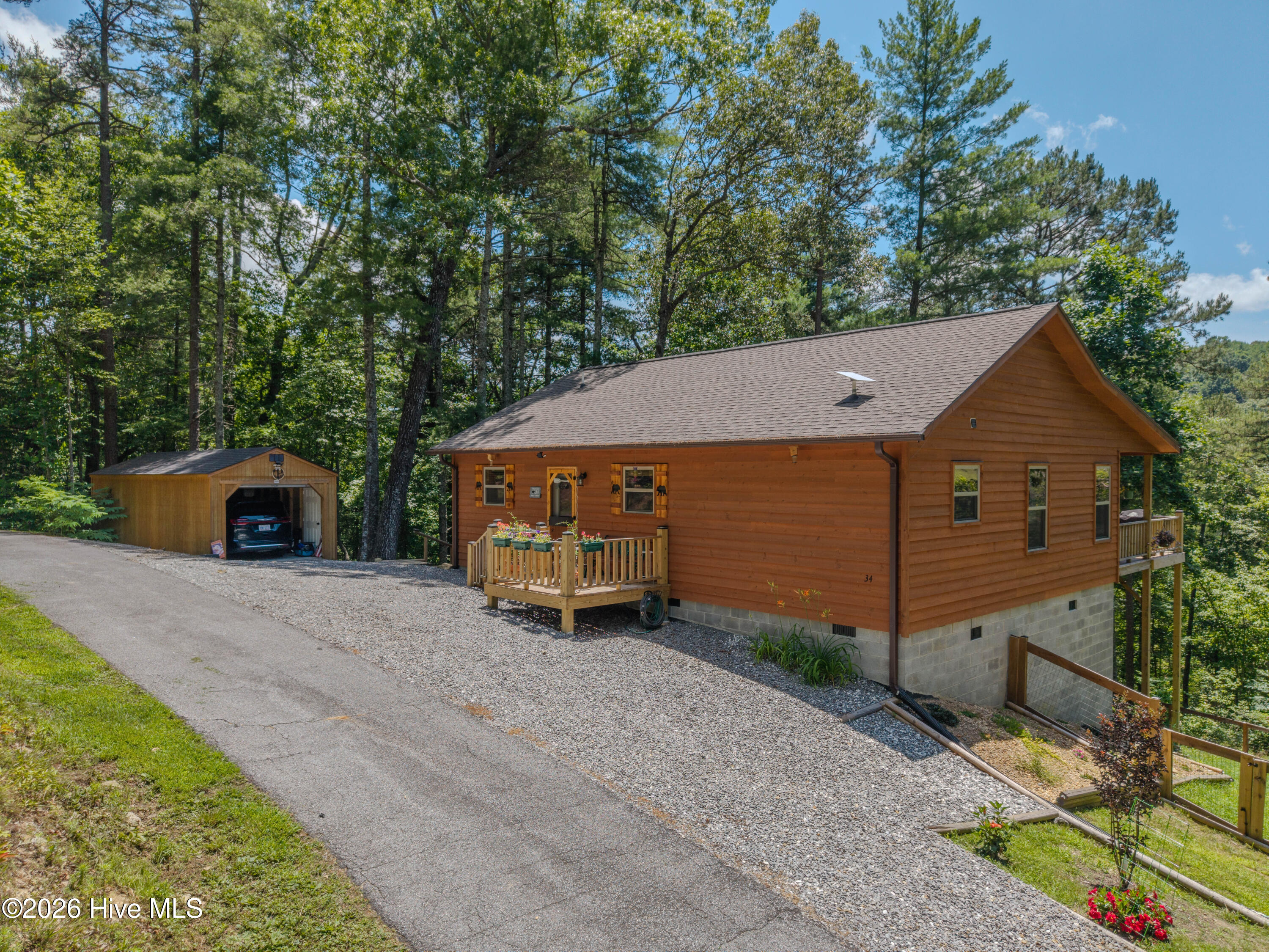 34 Hardwood Trail — photo