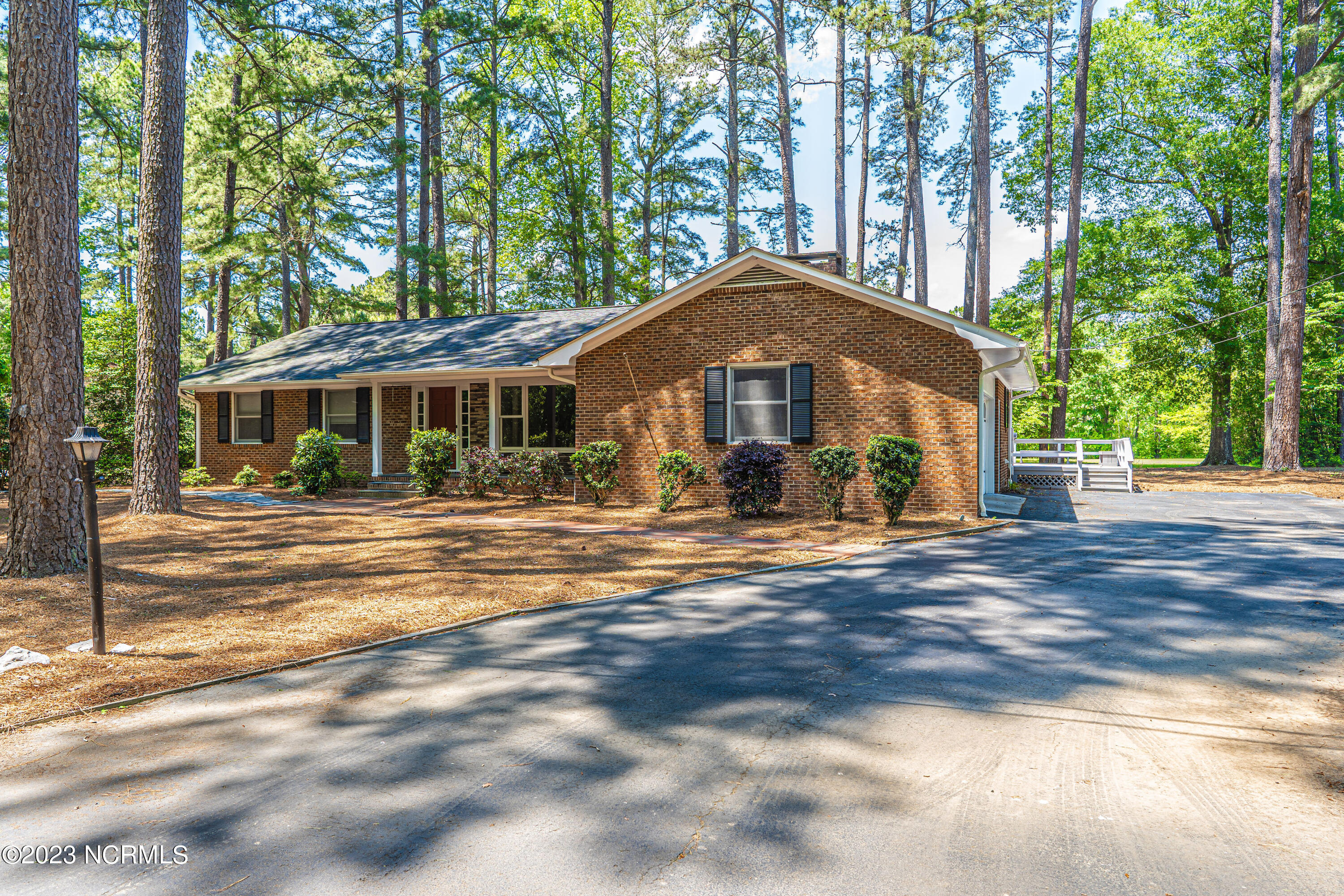 4 Fairway Lane — photo