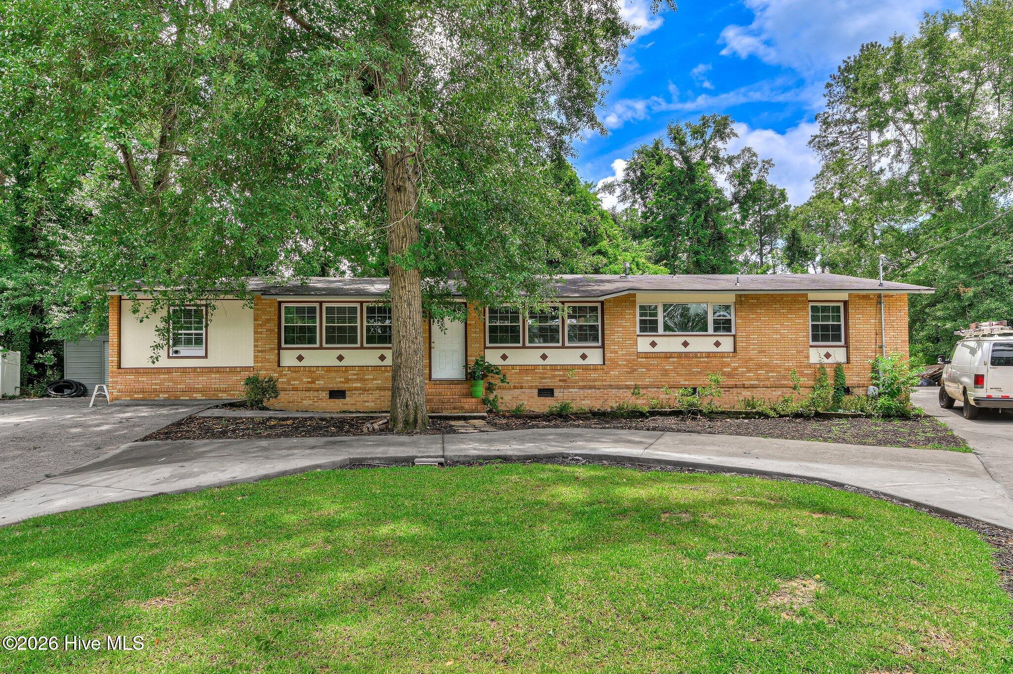 2373 Courtney Circle — photo