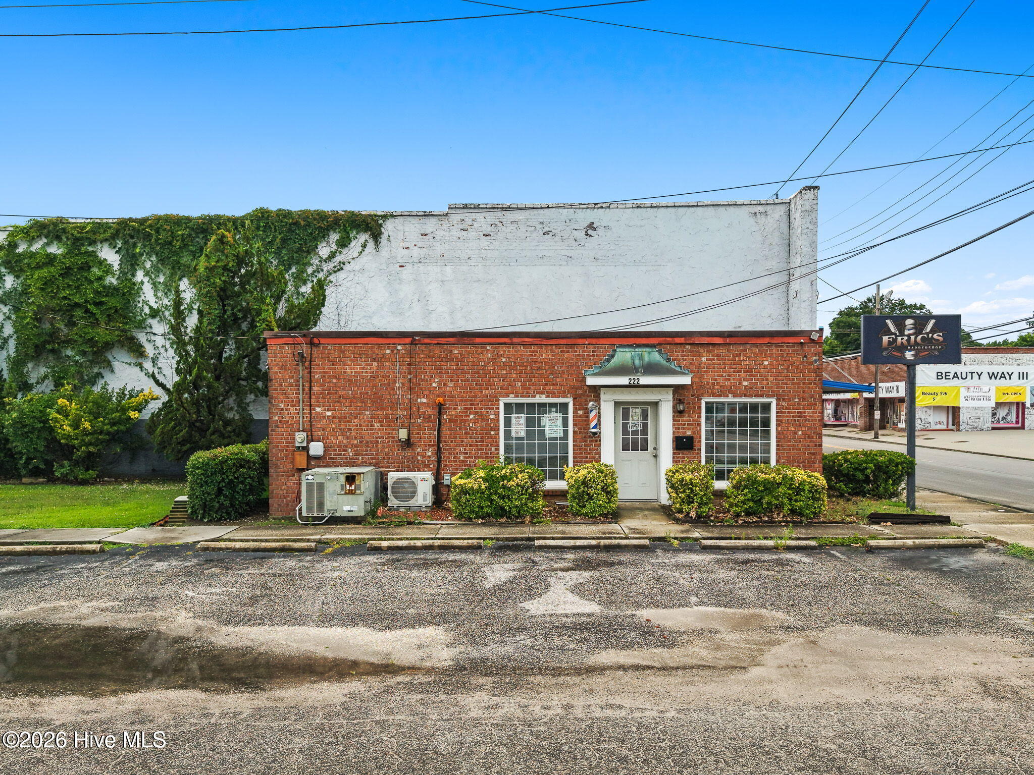 222 N Brown Street — photo