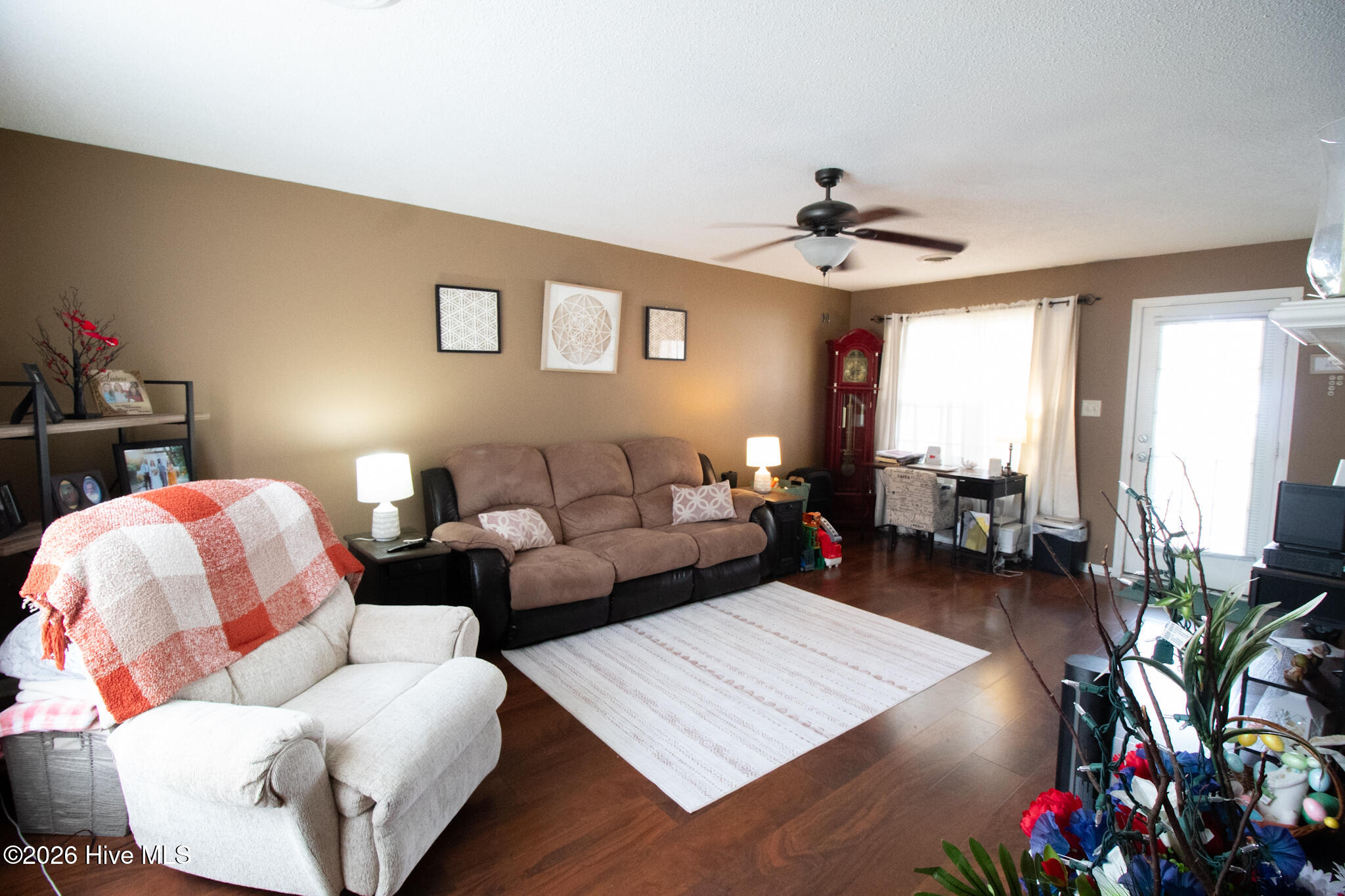 4707 Gardenia Circle — photo